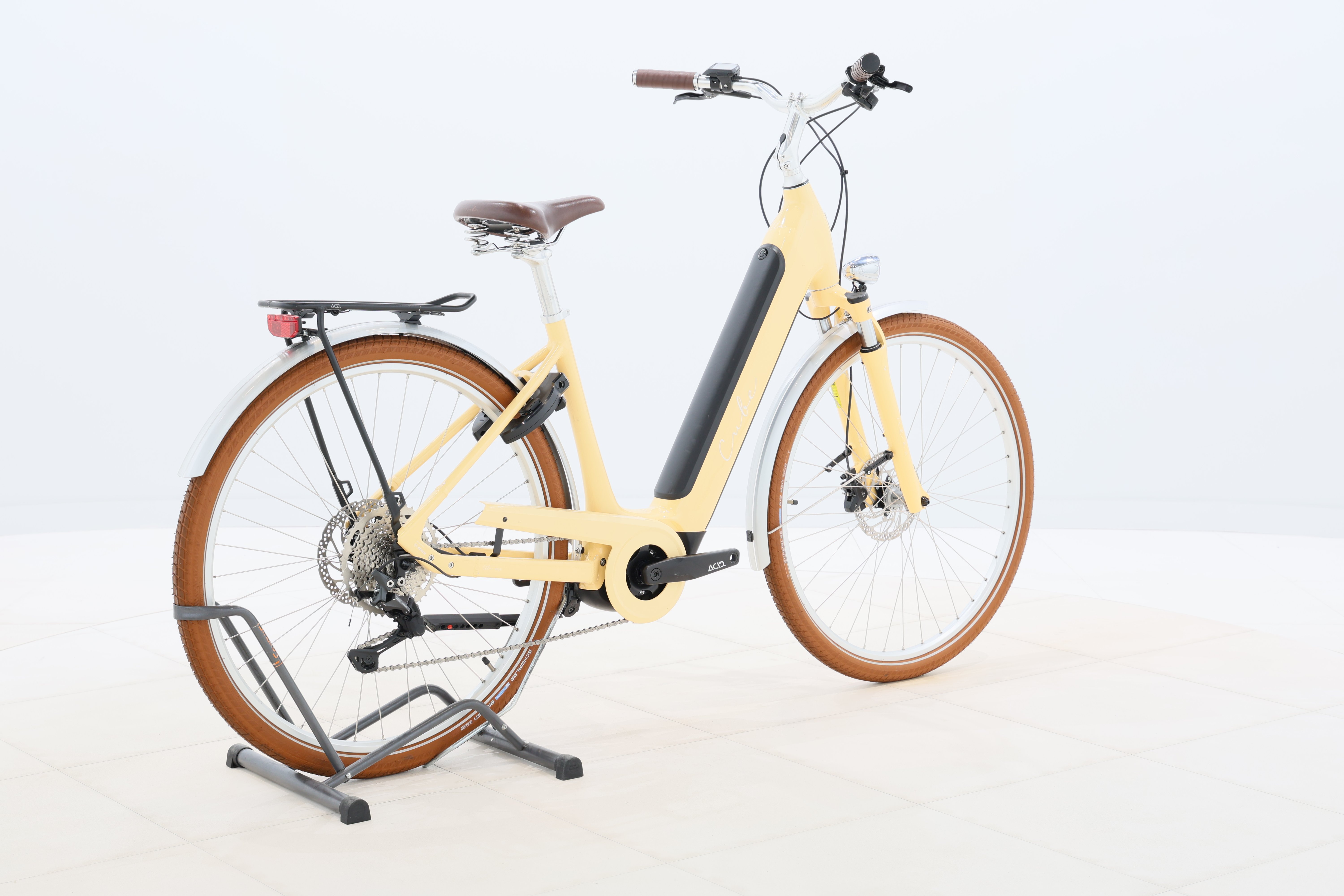 e8d93eb3-3ccd-4c28-bc13-4d4defee164e