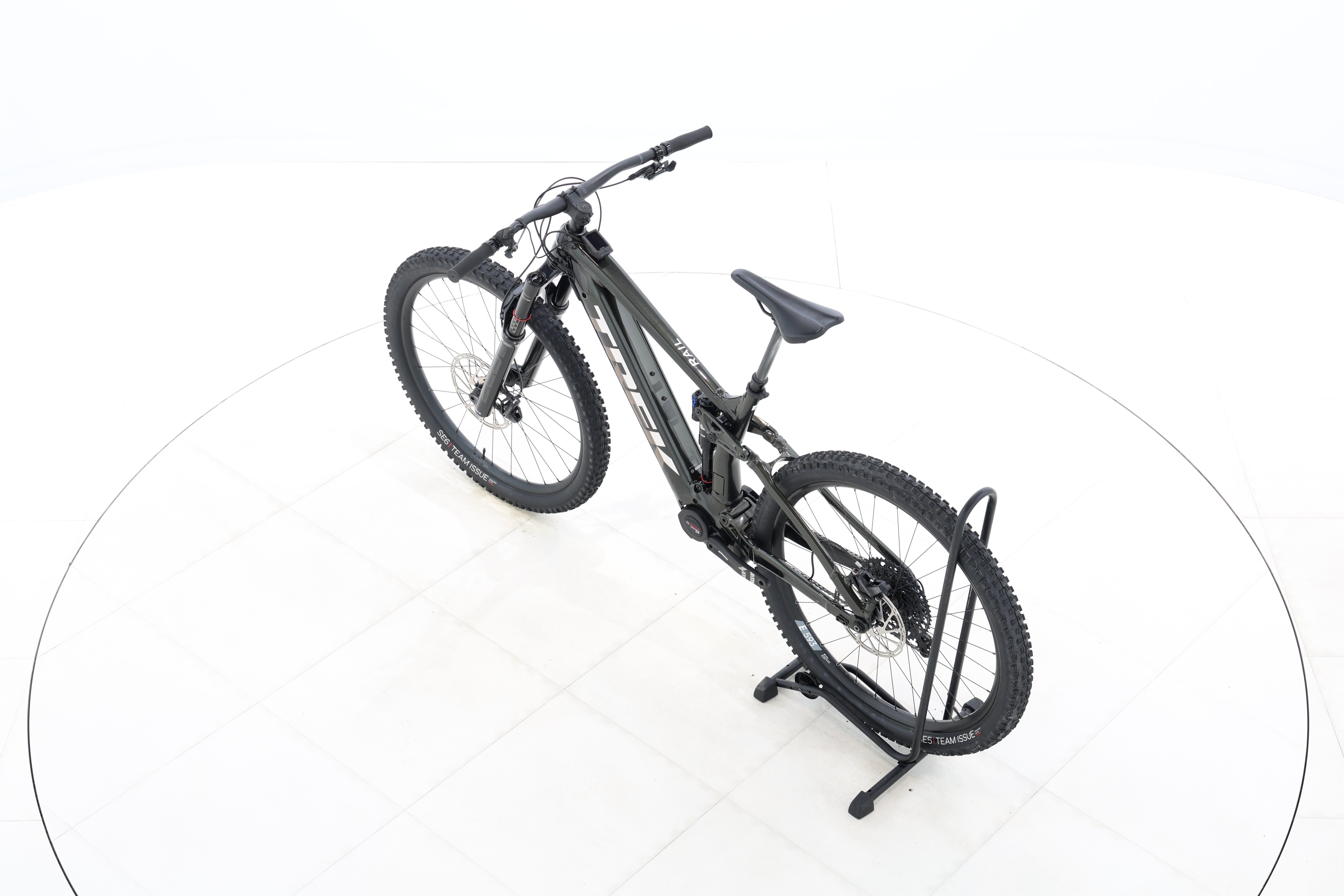 27568f8d-77db-4c4e-9aec-1f4073b90c05