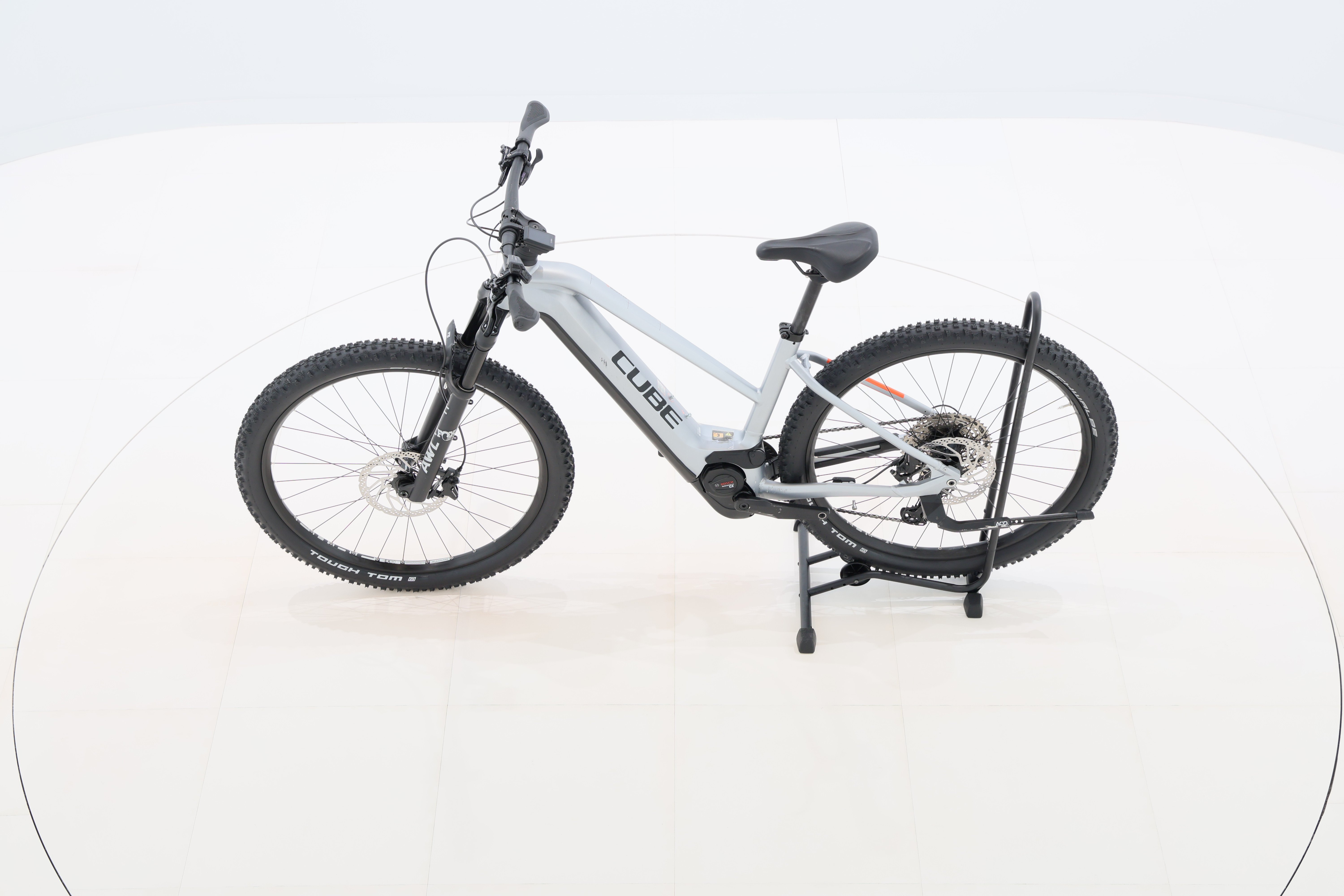 f6806bcb-6369-4eda-a579-ed241dbc2d7b