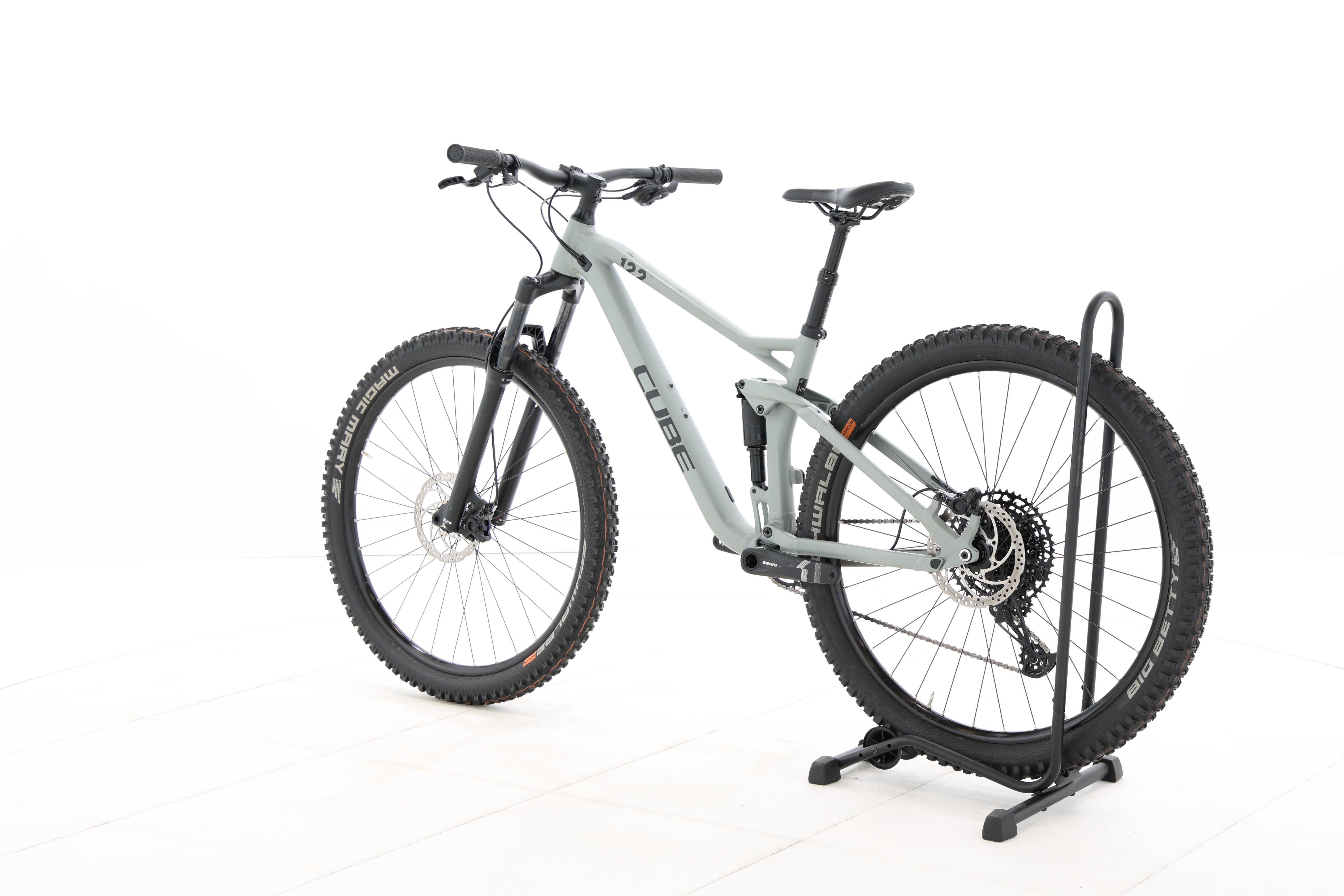 cdb9a80f-3583-4a24-916d-4dbd23459df8