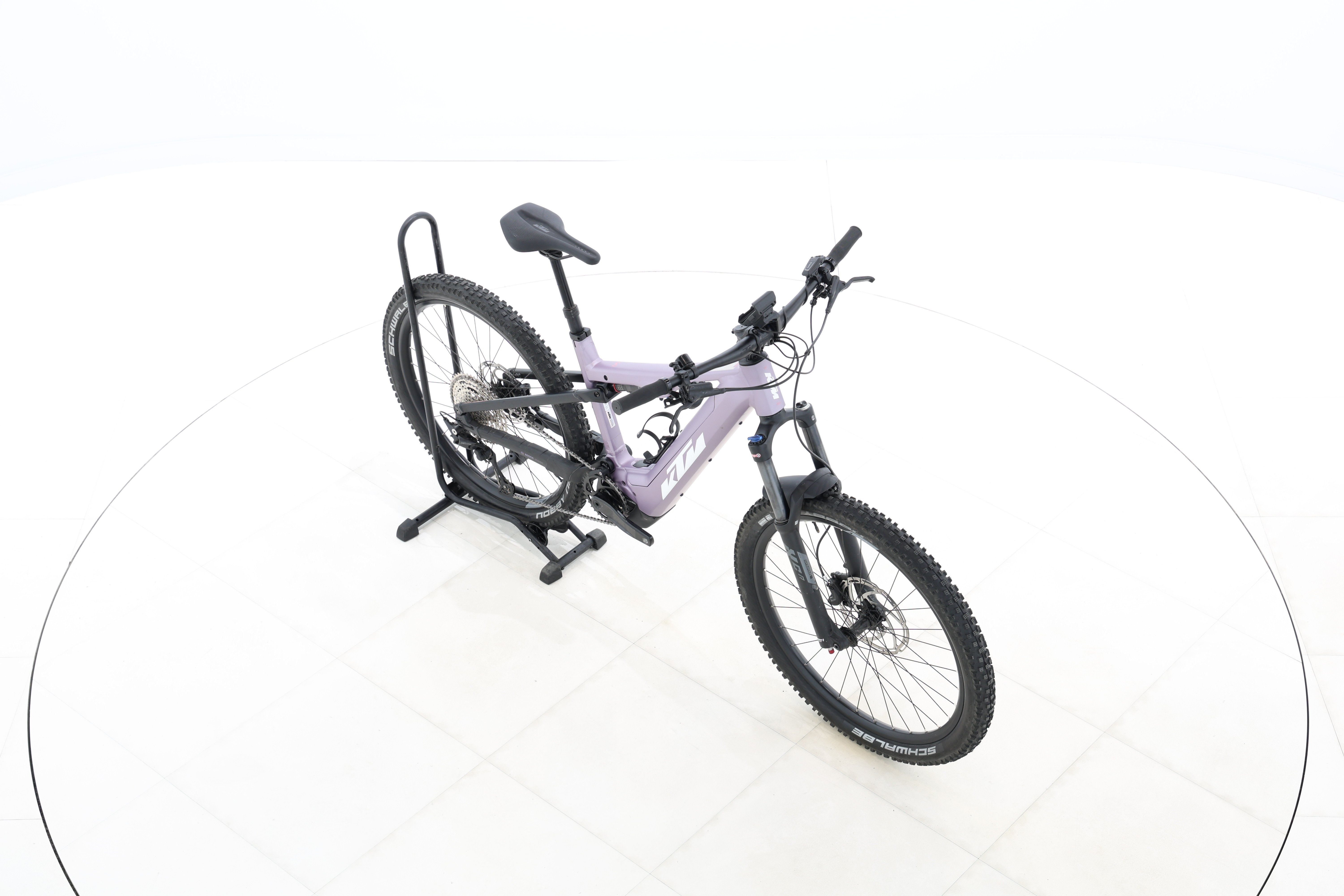 f5d18c7a-9592-4d87-b893-70542c86b254