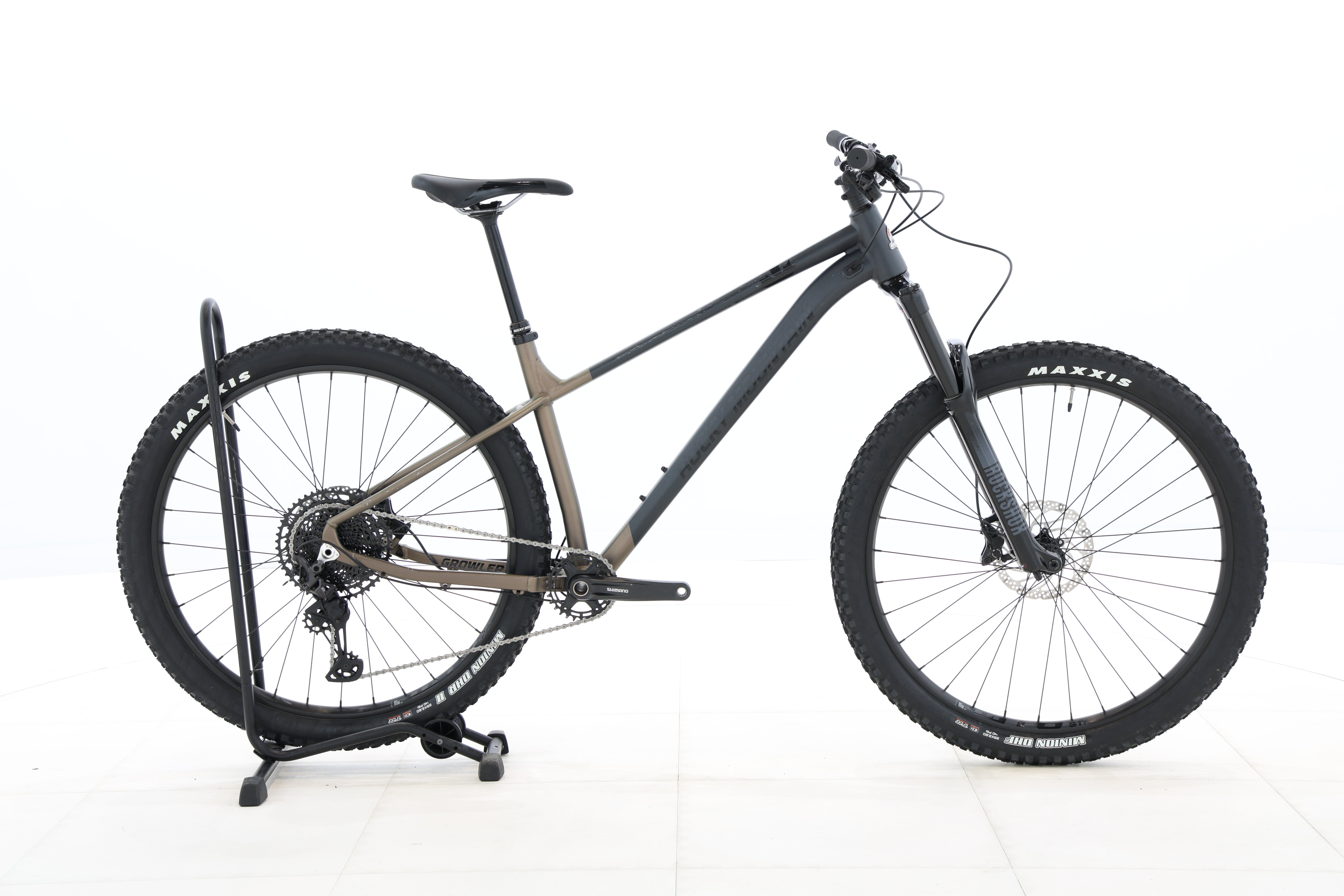 e6de18a3-0c19-40f6-9482-b94c211f0fb6