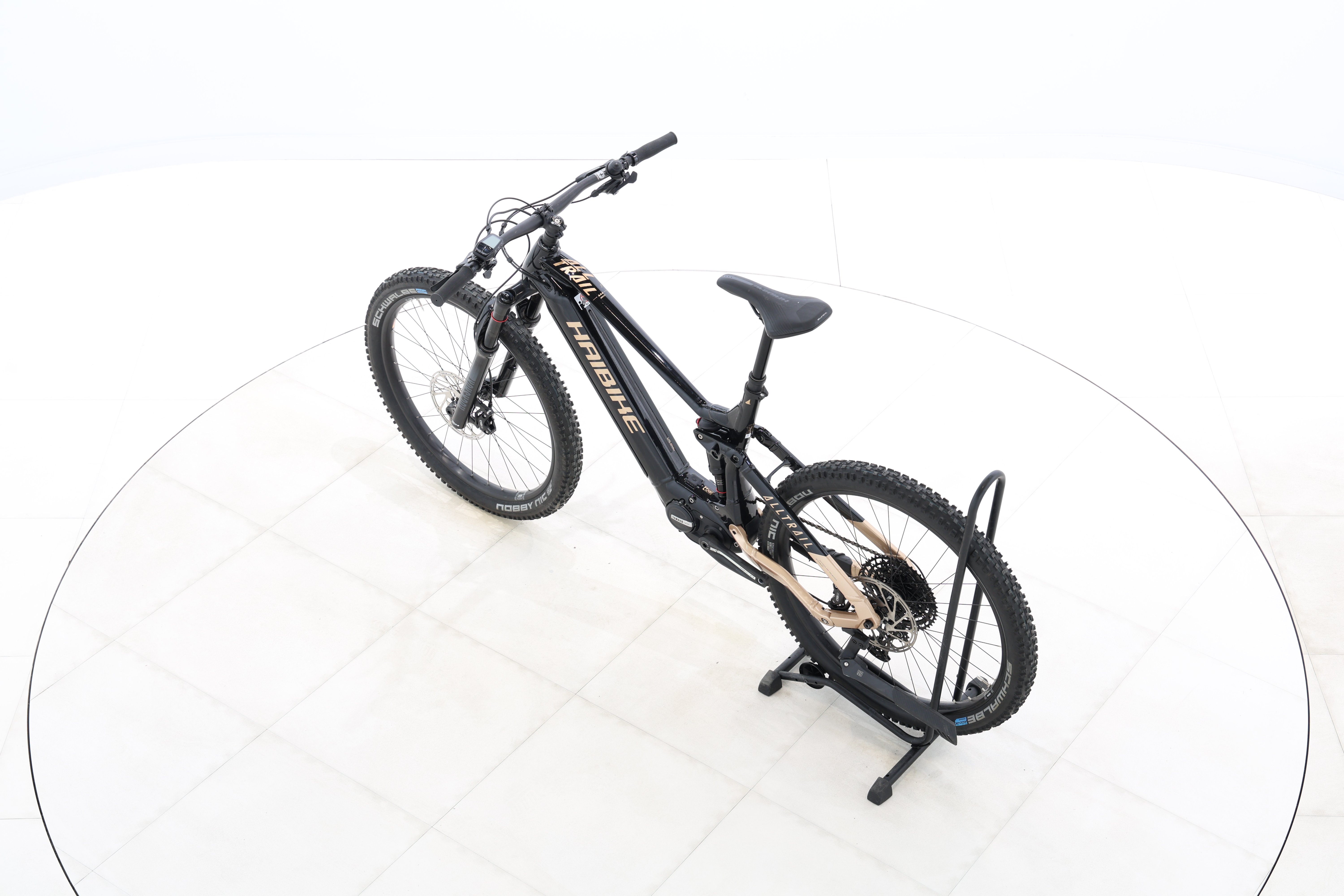 fffd26fa-70aa-4106-8ce0-3178704505cc