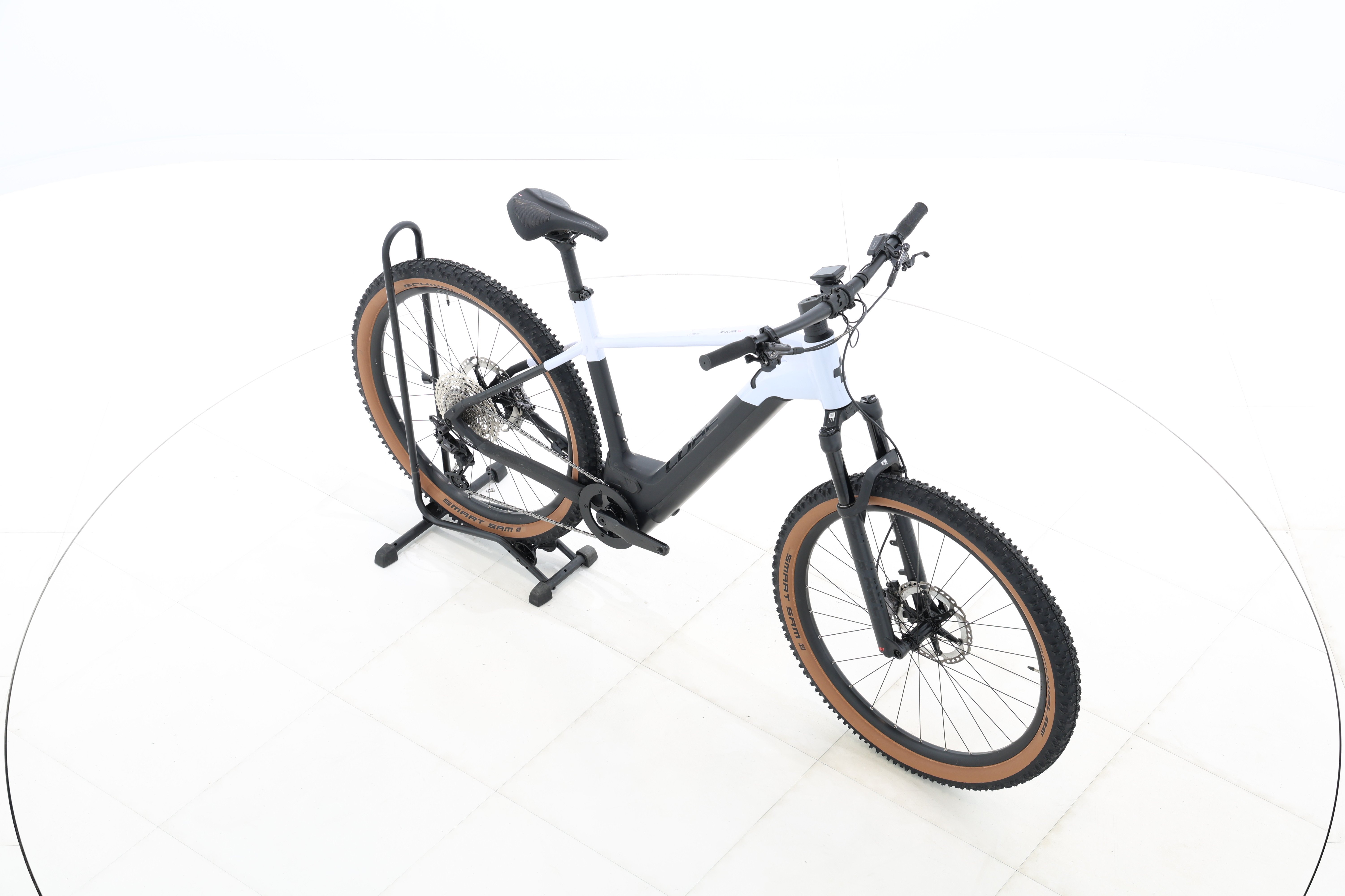 0f9aa271-3b09-4b40-9404-49262413c4b8