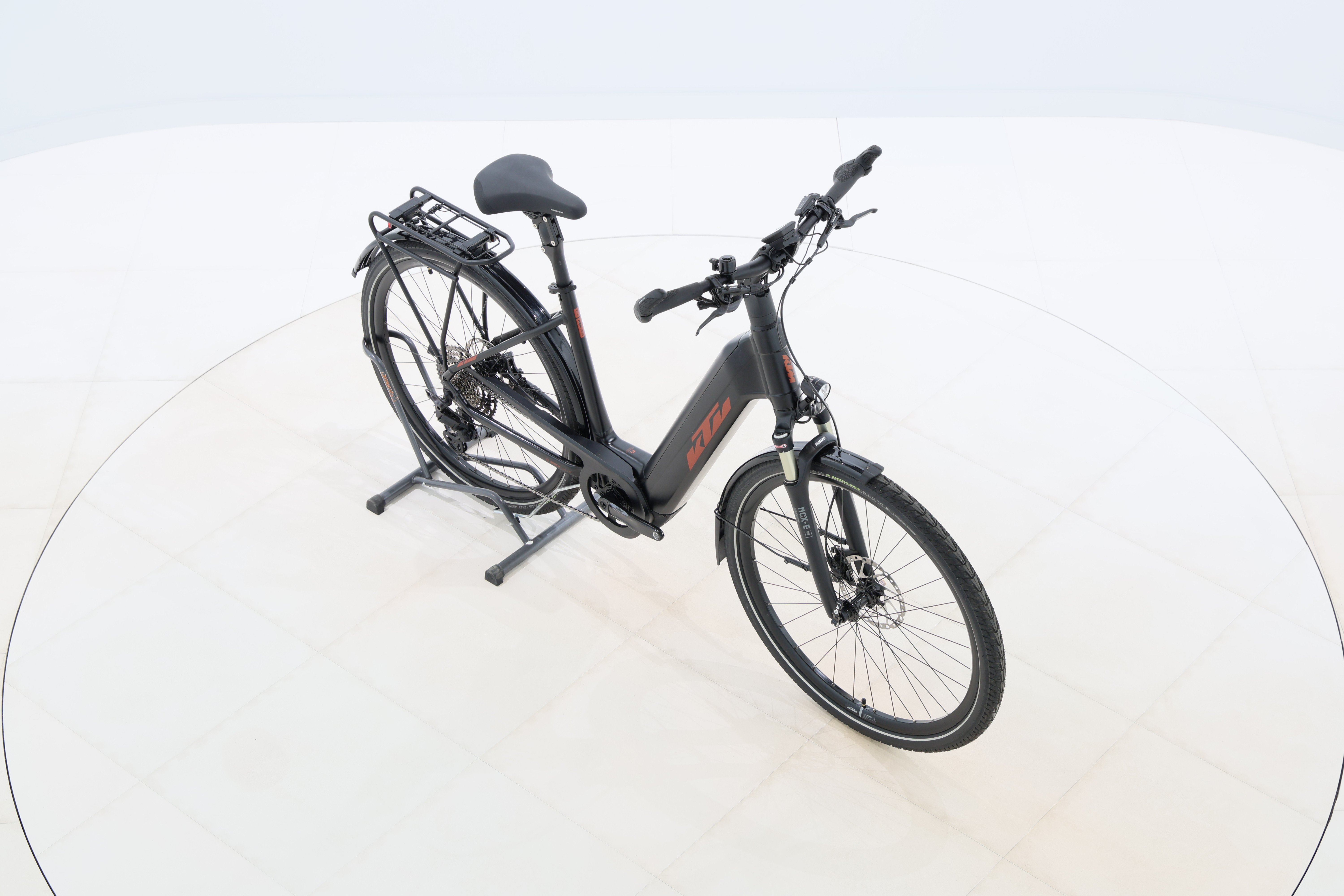 fe216e4d-e1b6-4a60-b6f8-ed06bf127fcc