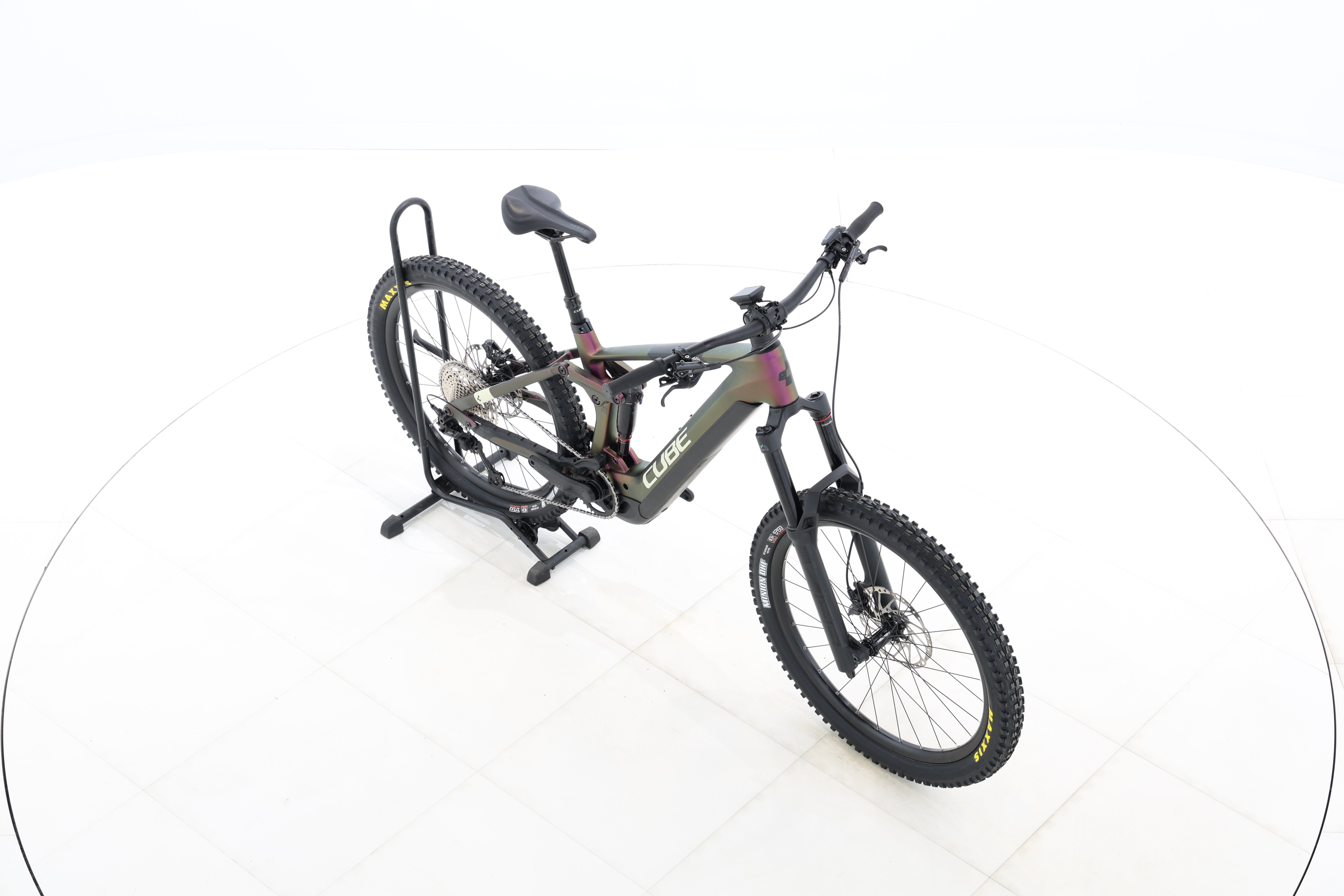 e50c3ac4-d6f7-43b5-ba4b-40df71c7685b