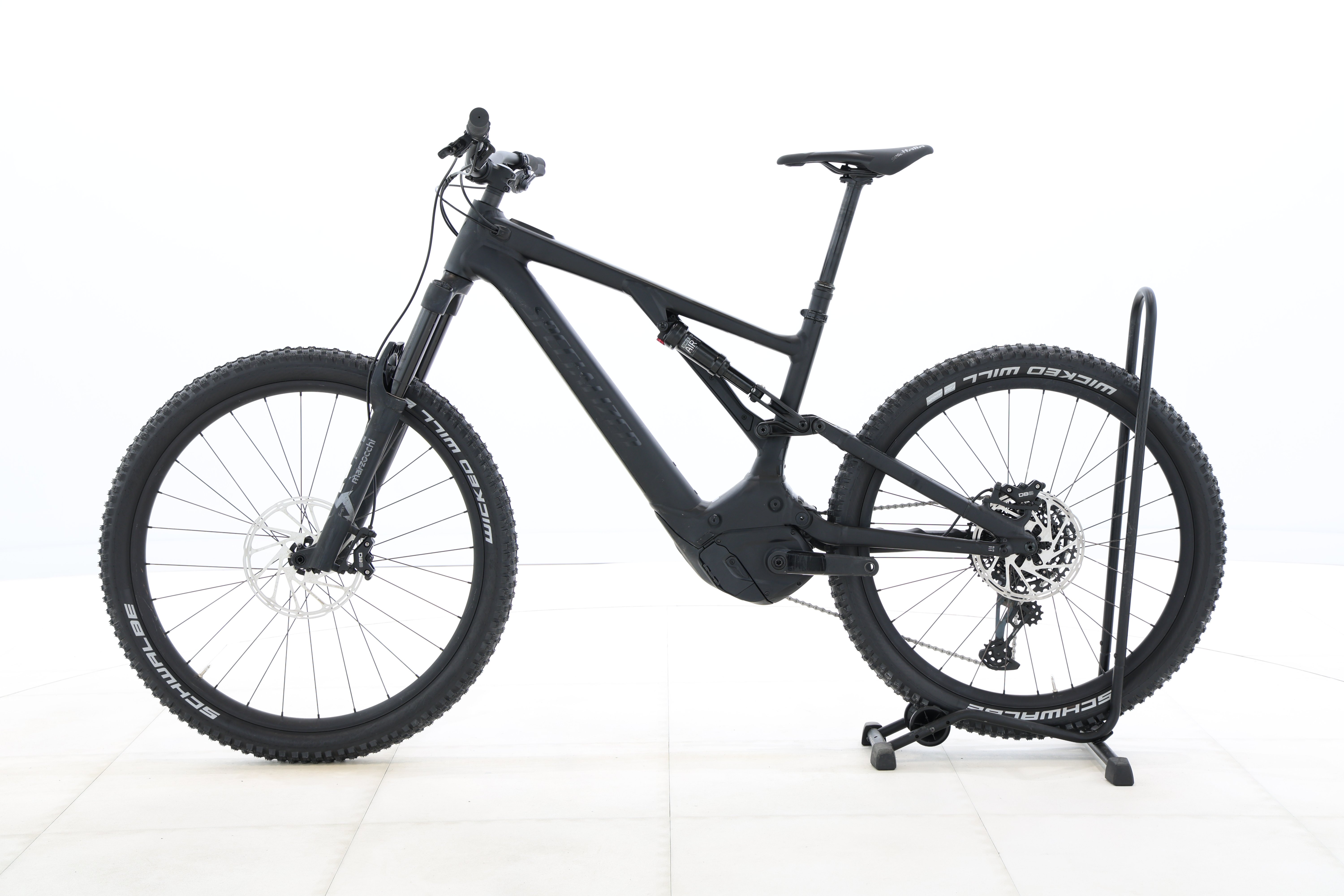 df0b311a-3d5b-49a8-b301-ae3b76e58722