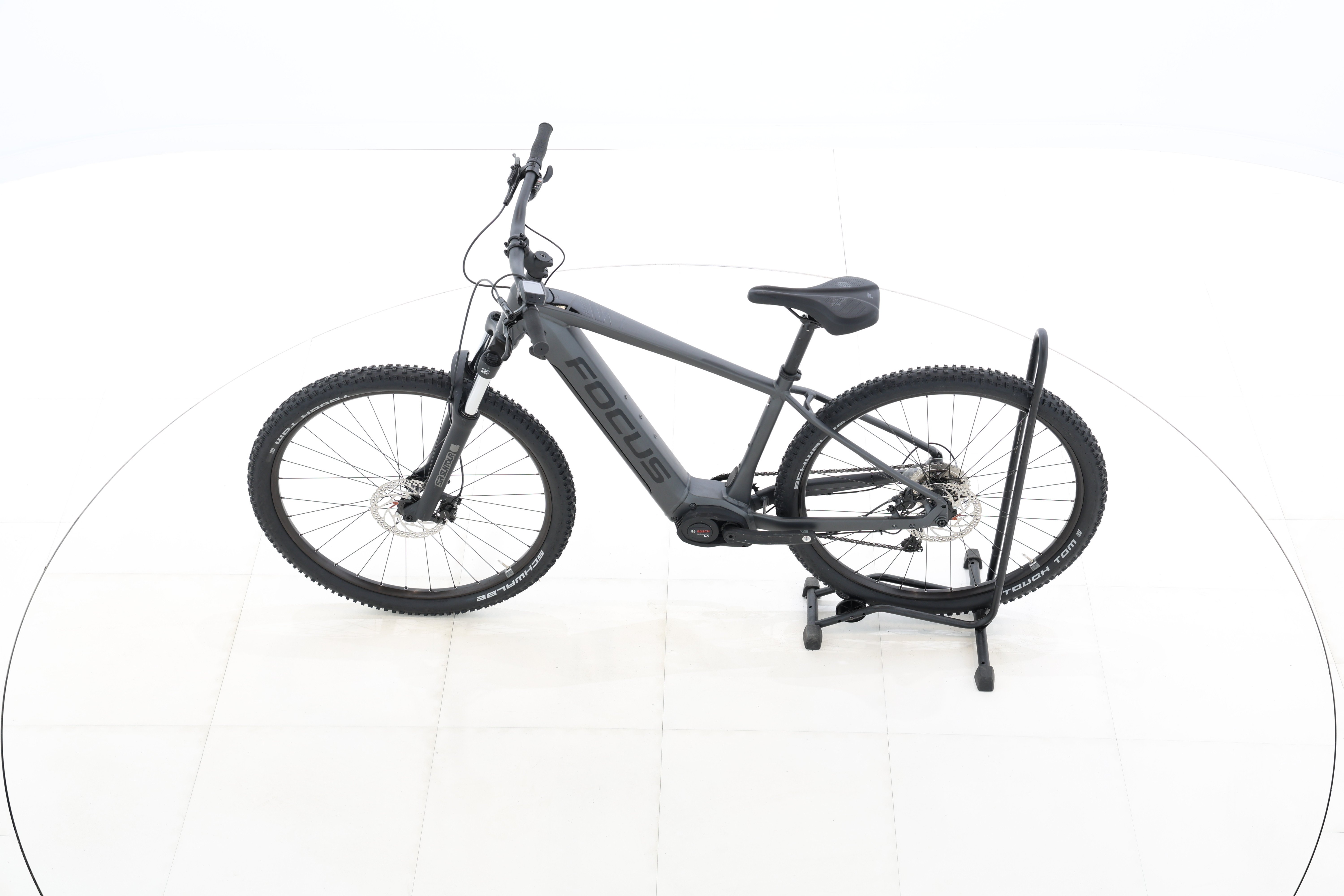 8bd99f45-a99d-45fc-8365-d68b9d64432e