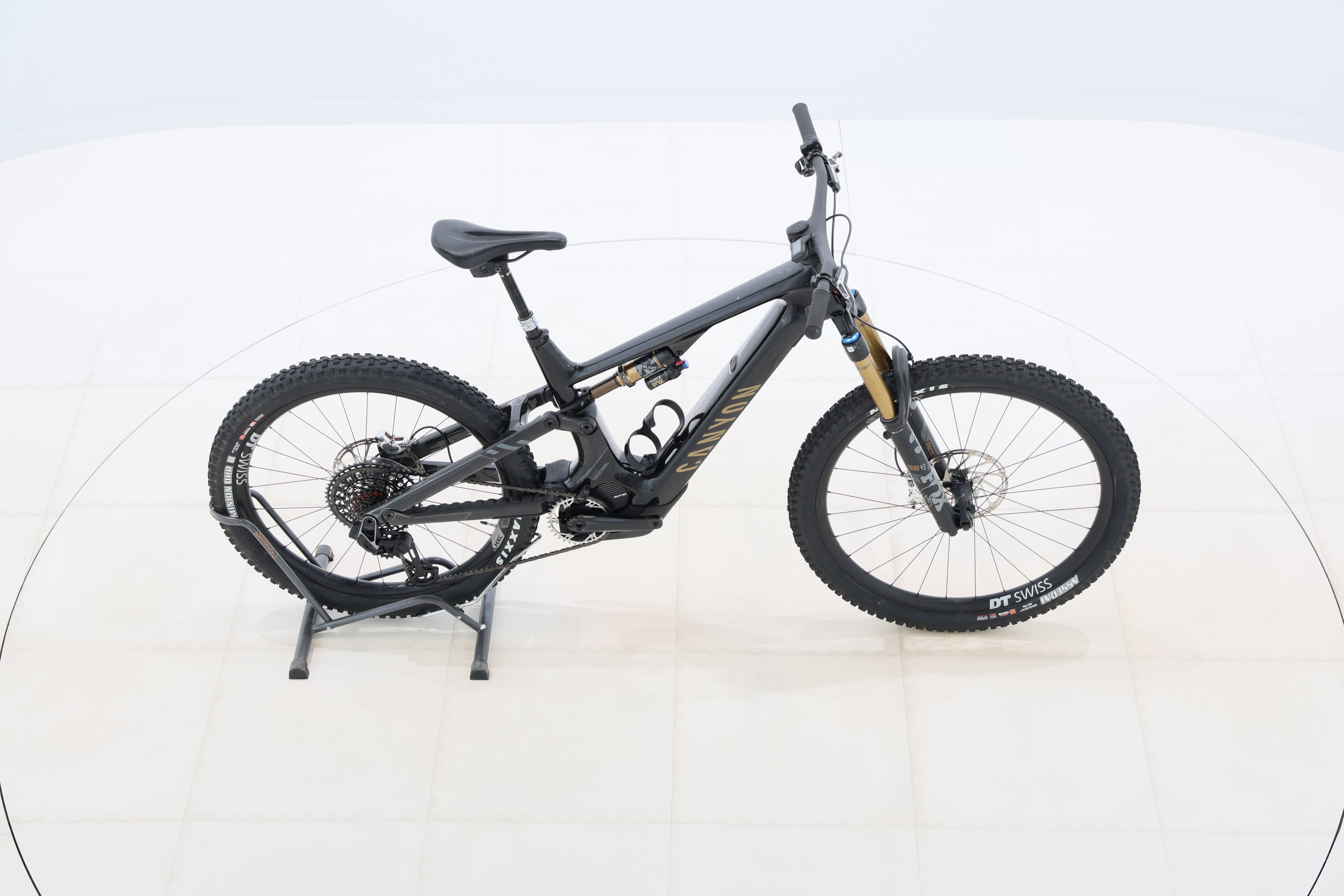 916cef9f-4040-4f93-b407-70dc3db26acf