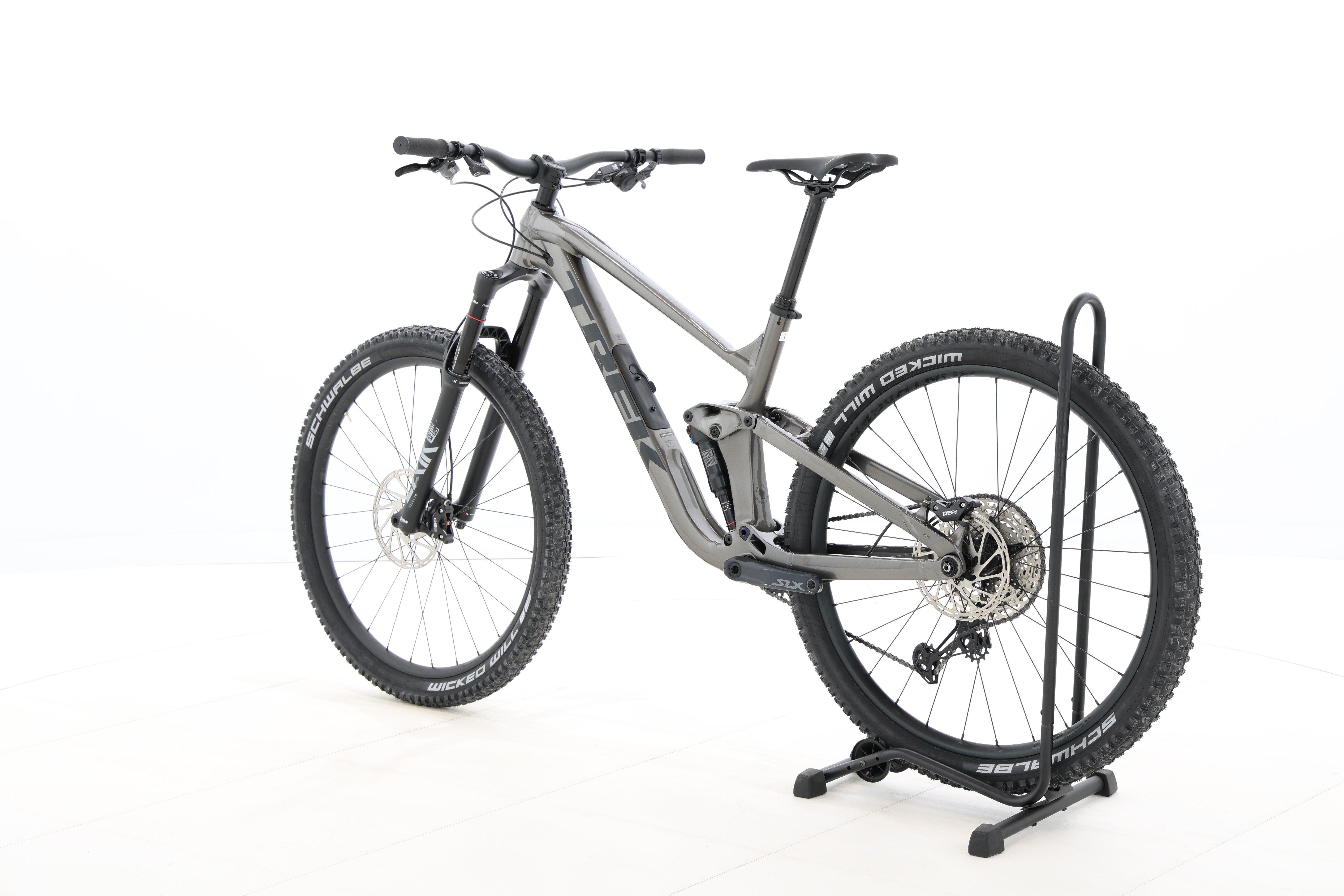 e2808612-ddf3-42be-b2a4-8378ba93e470