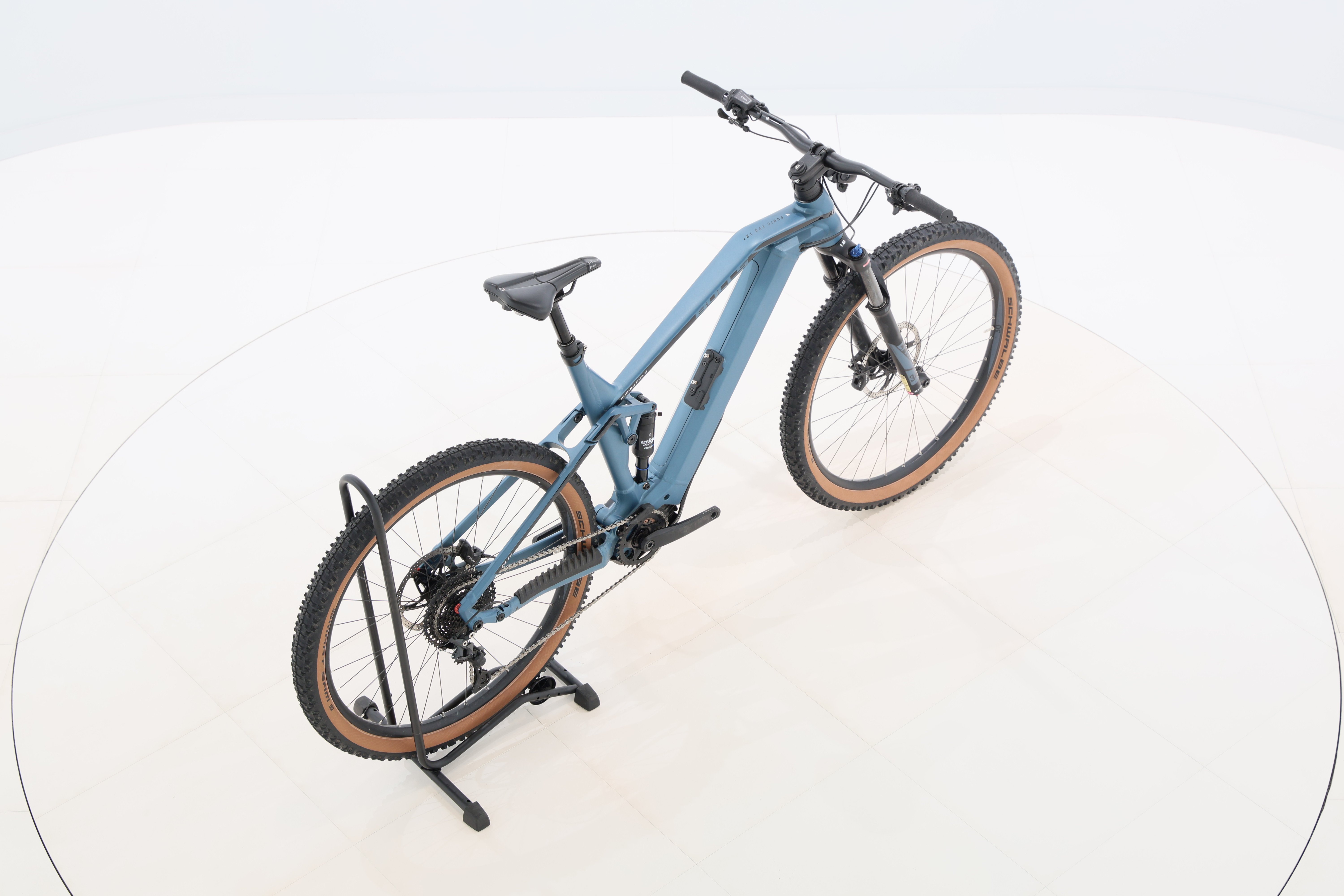 5a96bf25-ba89-4eae-b7cf-f8ebef833911