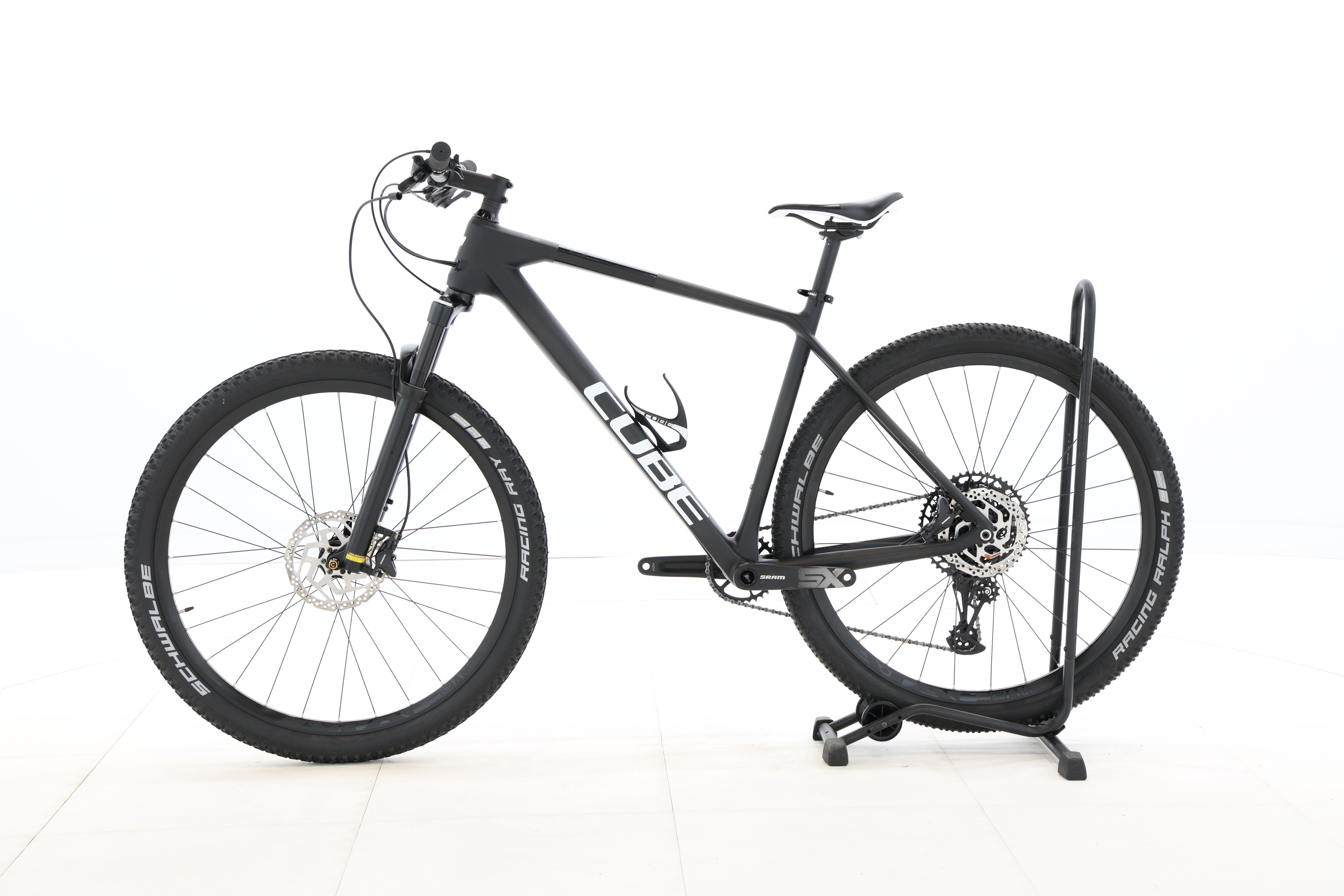 f27e19f4-ca6b-4b5e-b429-d7aa95551296