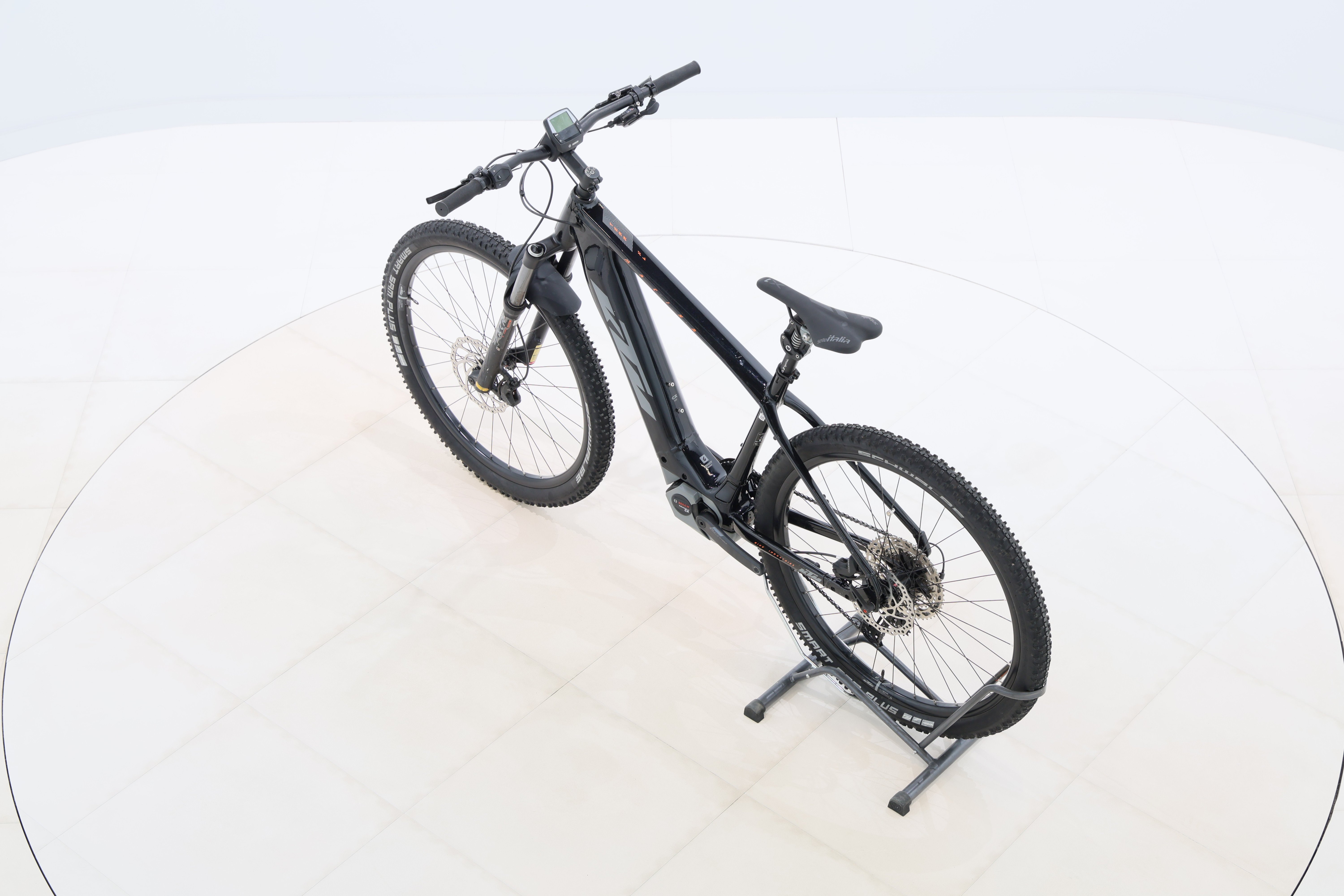 f0feb666-0720-4884-8c21-6a9eeca4163d