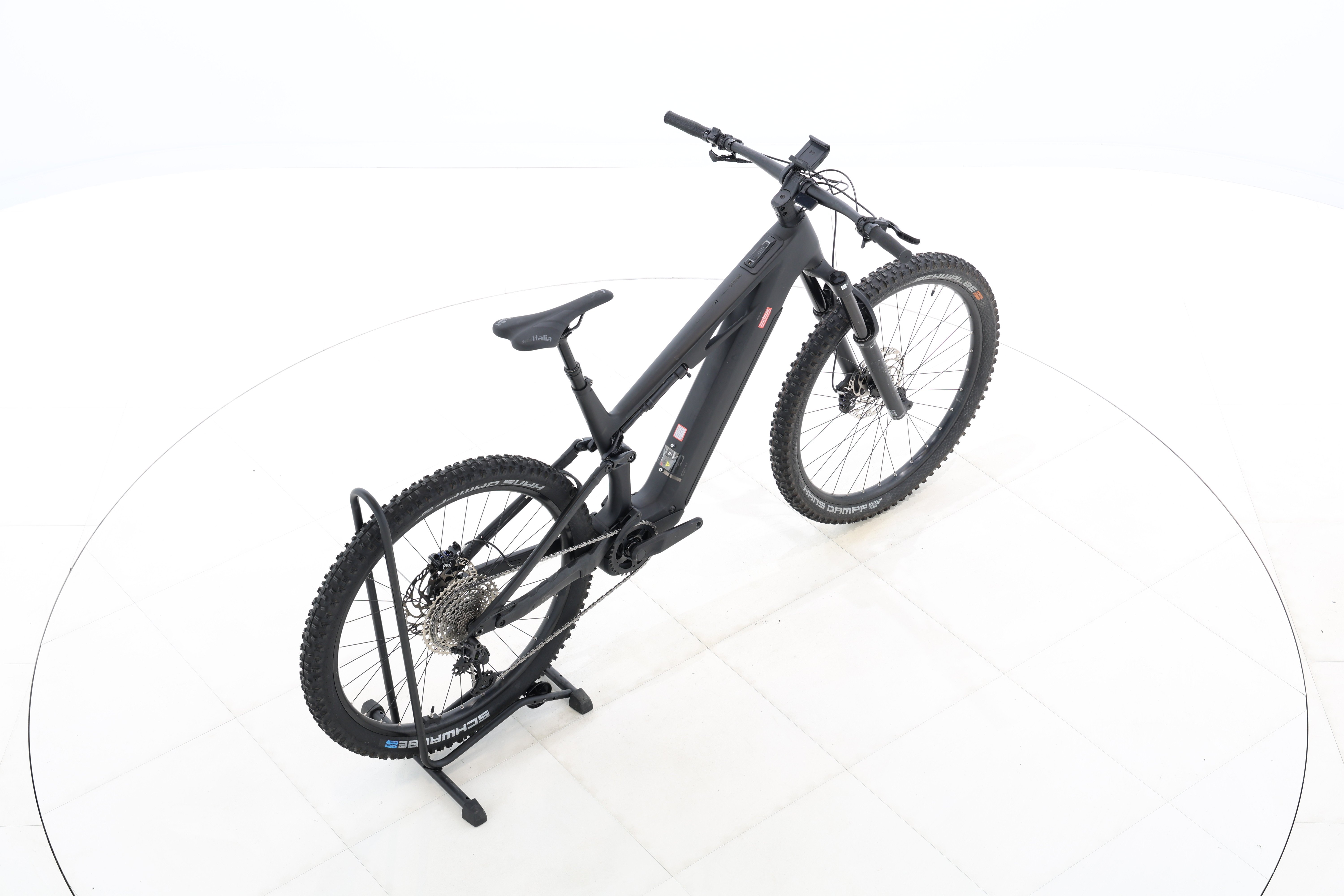 f22adf44-b665-49ff-8bf5-efaac2f2883b