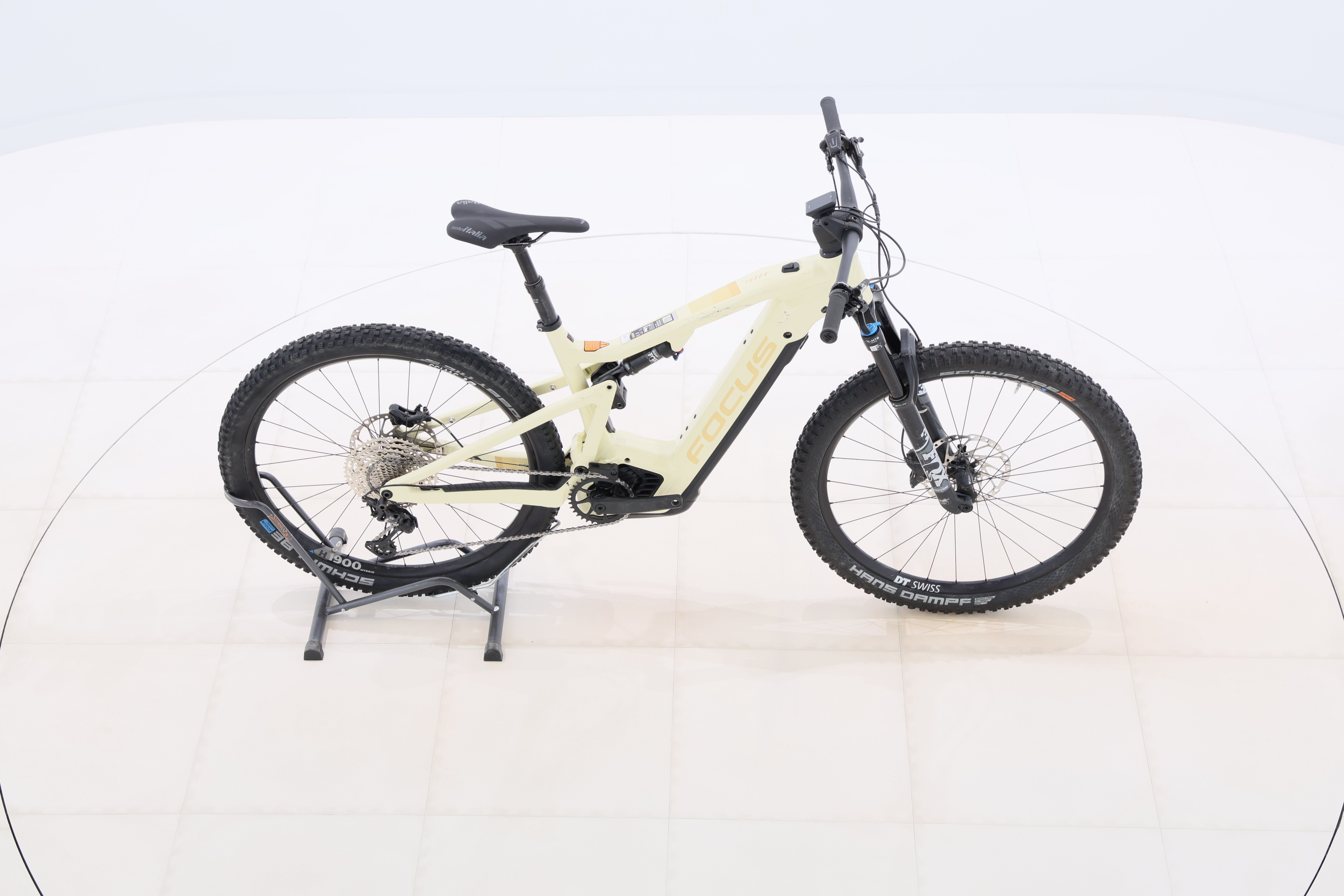 0bade418-950a-4d0e-8851-6c4460c5817e