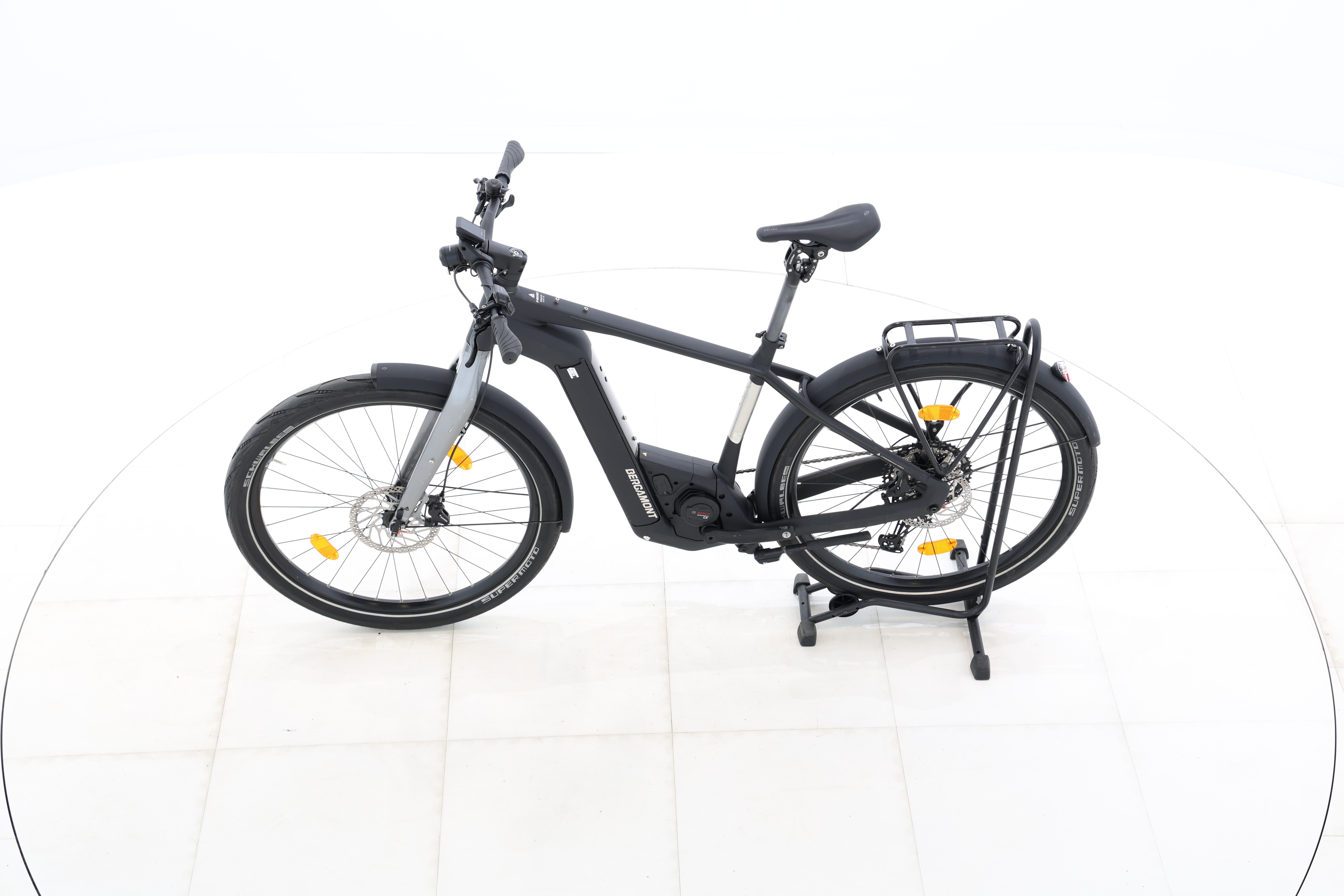 d8140945-2afb-4301-b3c2-6a625b2b6bb2