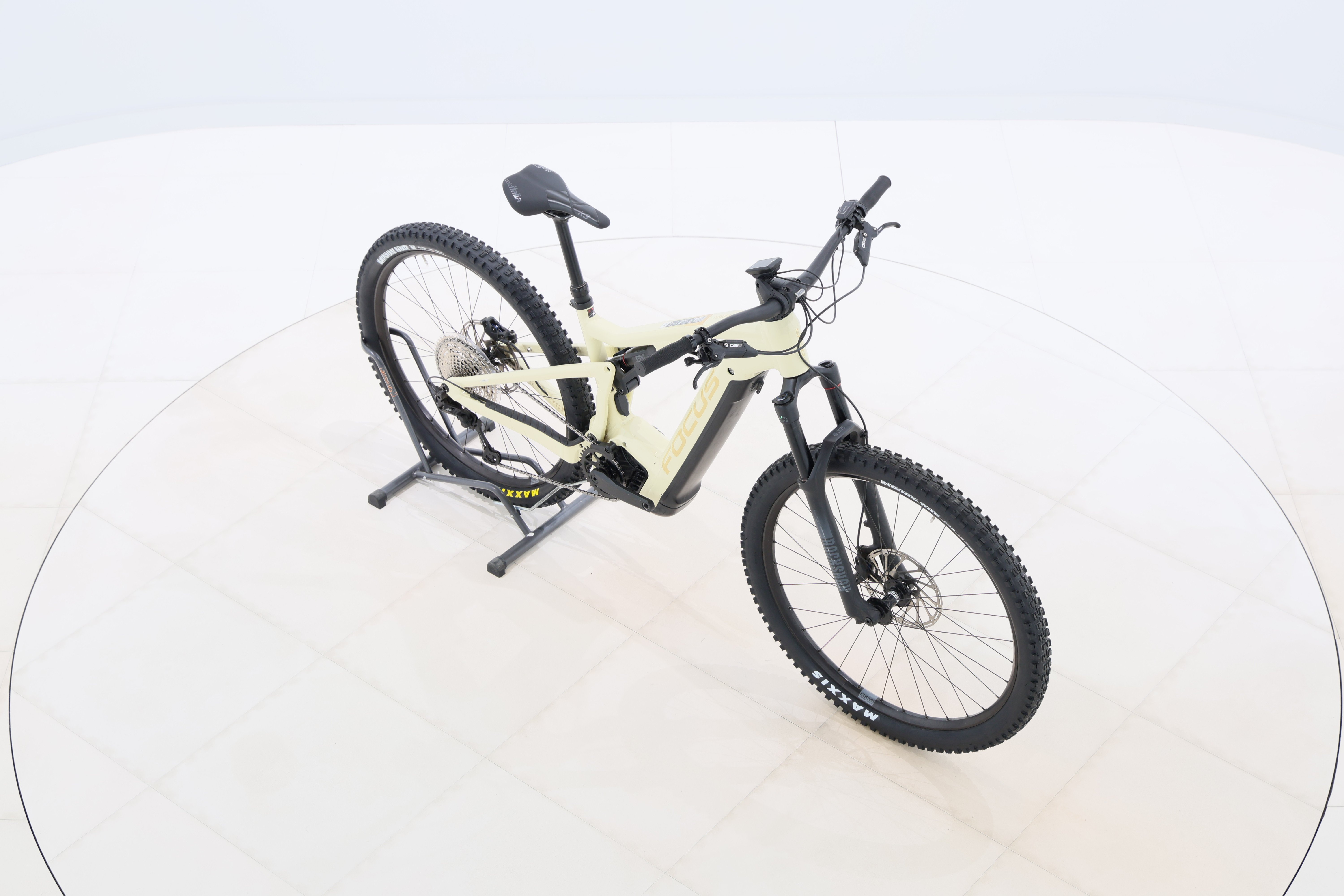 92895406-2296-47f6-9902-e195f72341a5