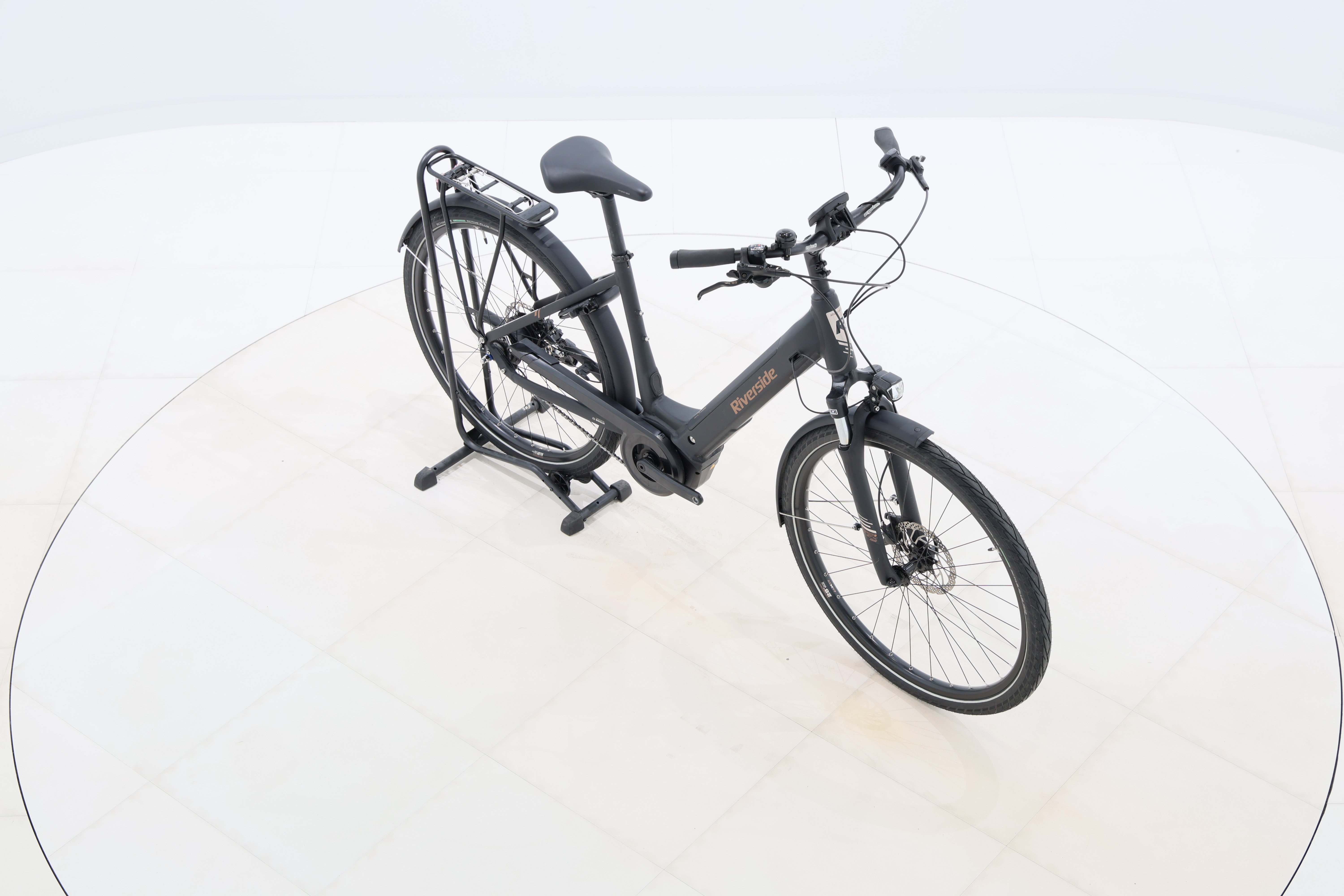 0c54df0d-4a40-43ed-b6fe-57c15d4edc30