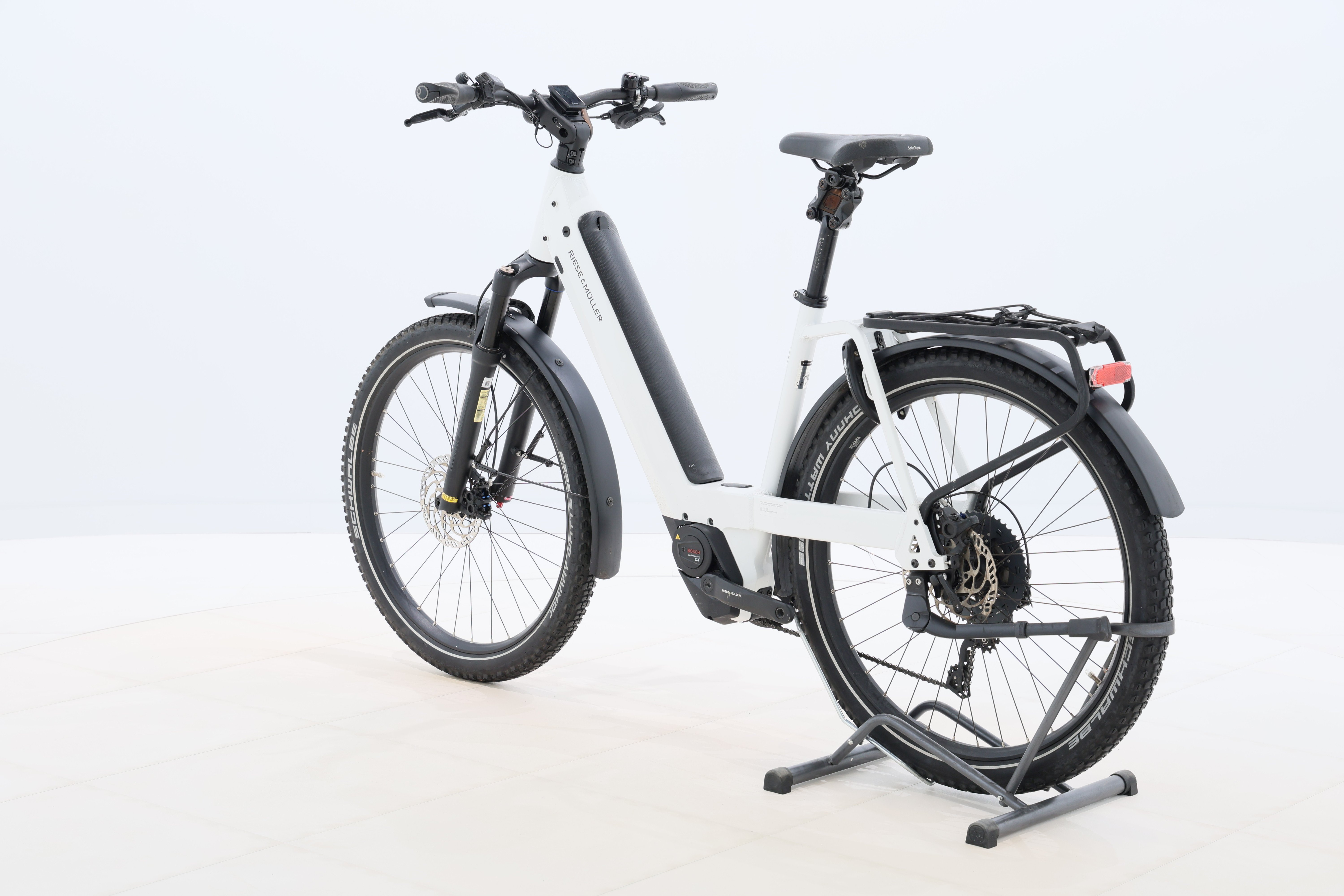 d69714e1-9b0a-4144-a1cf-59ffe7f96a0b