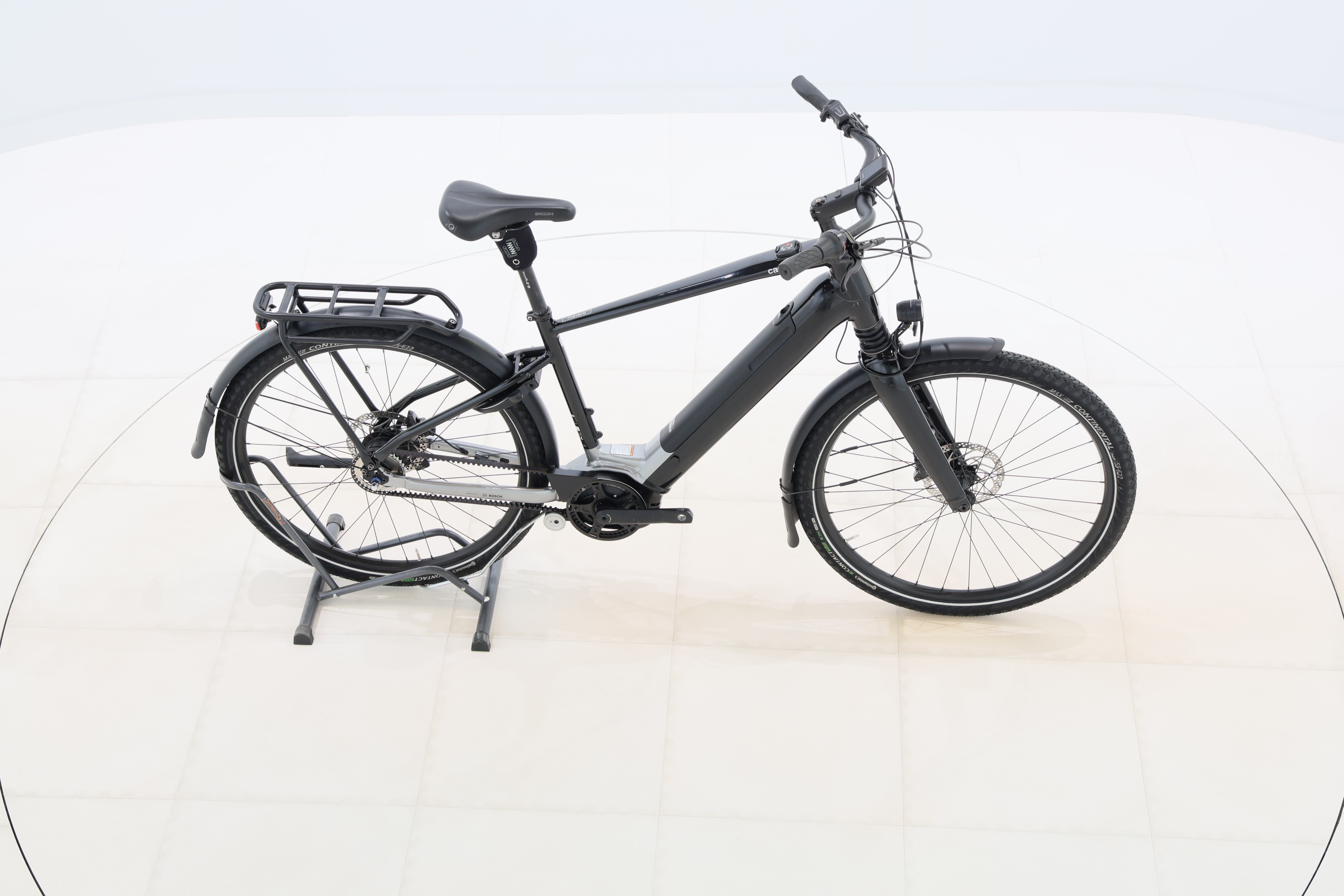 31d8256a-528f-4915-bf9d-77ba3e32c3ce