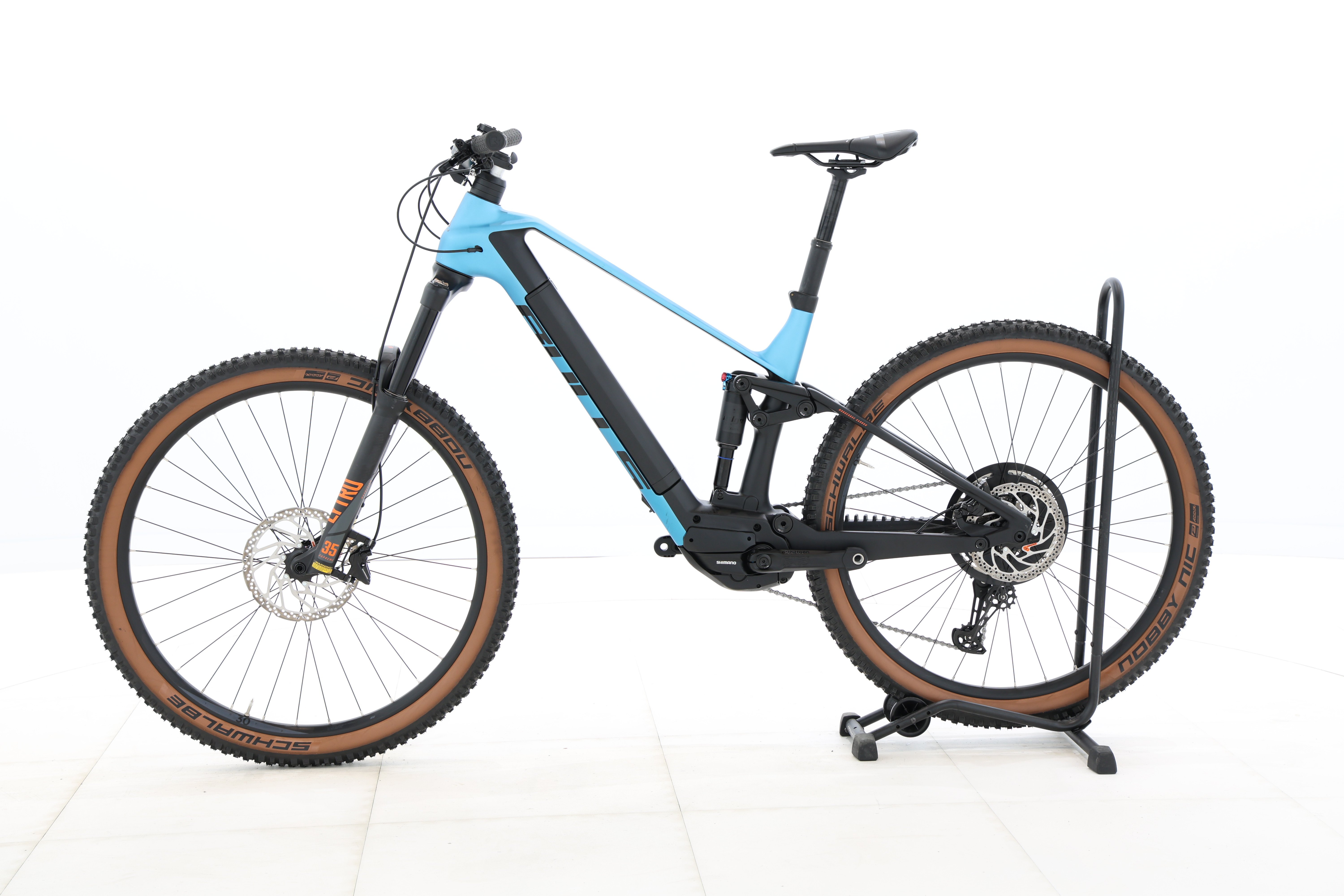 d821edc5-9de4-4829-a582-34fce85aadcc