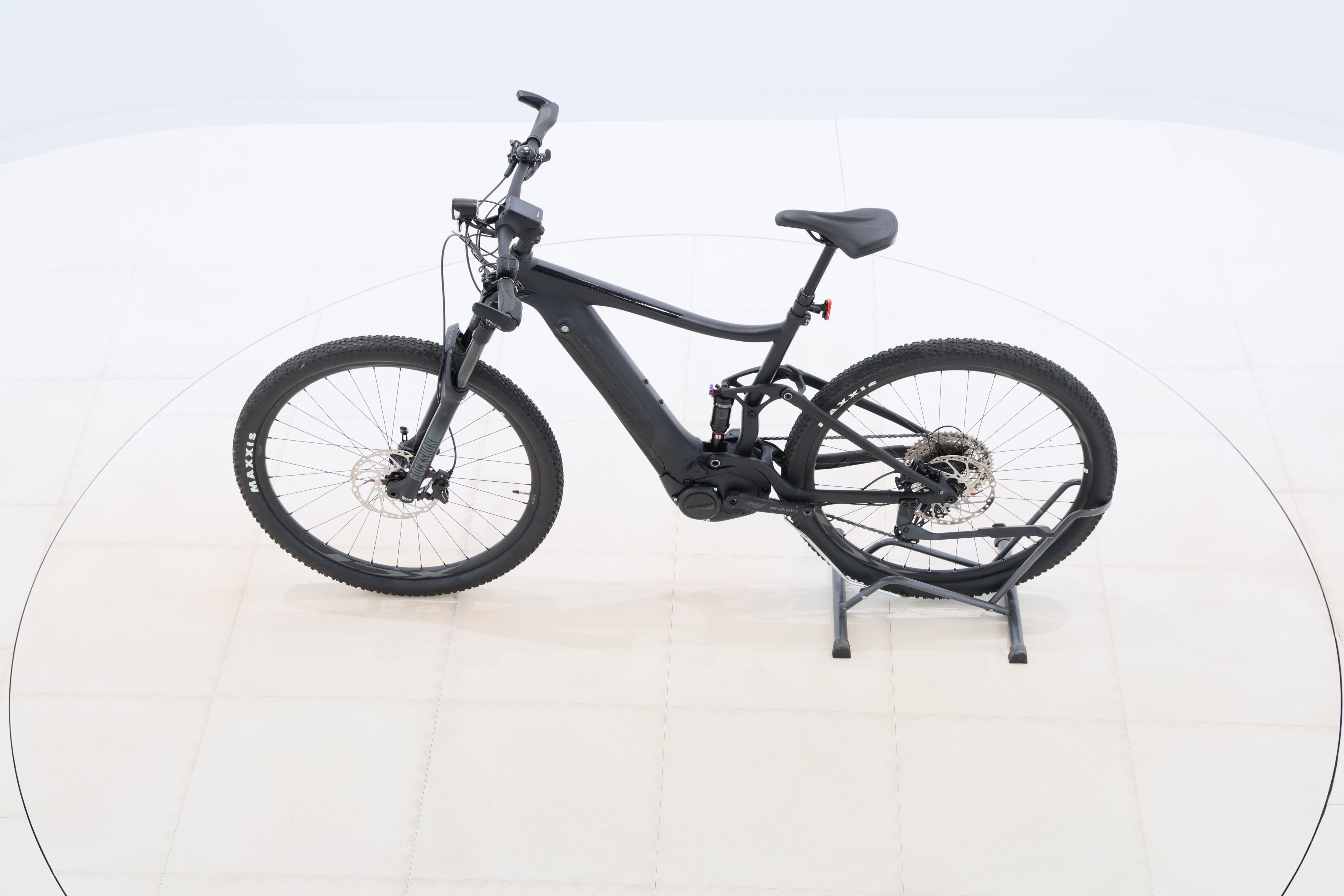 98a9dff9-7402-488e-83e1-81452543975d