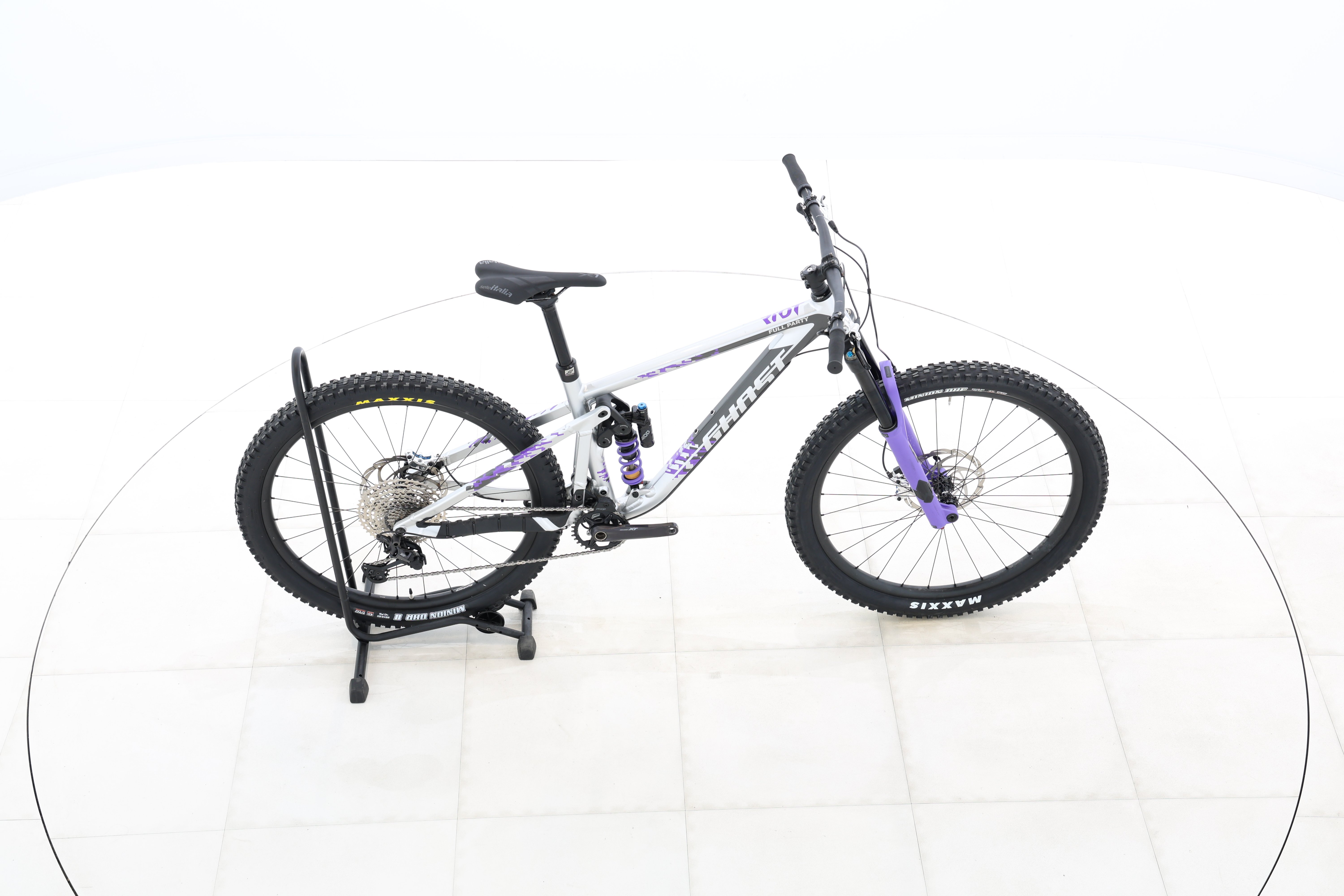 d5f27fc9-f8b4-4e2d-b696-3a6c88a8929d