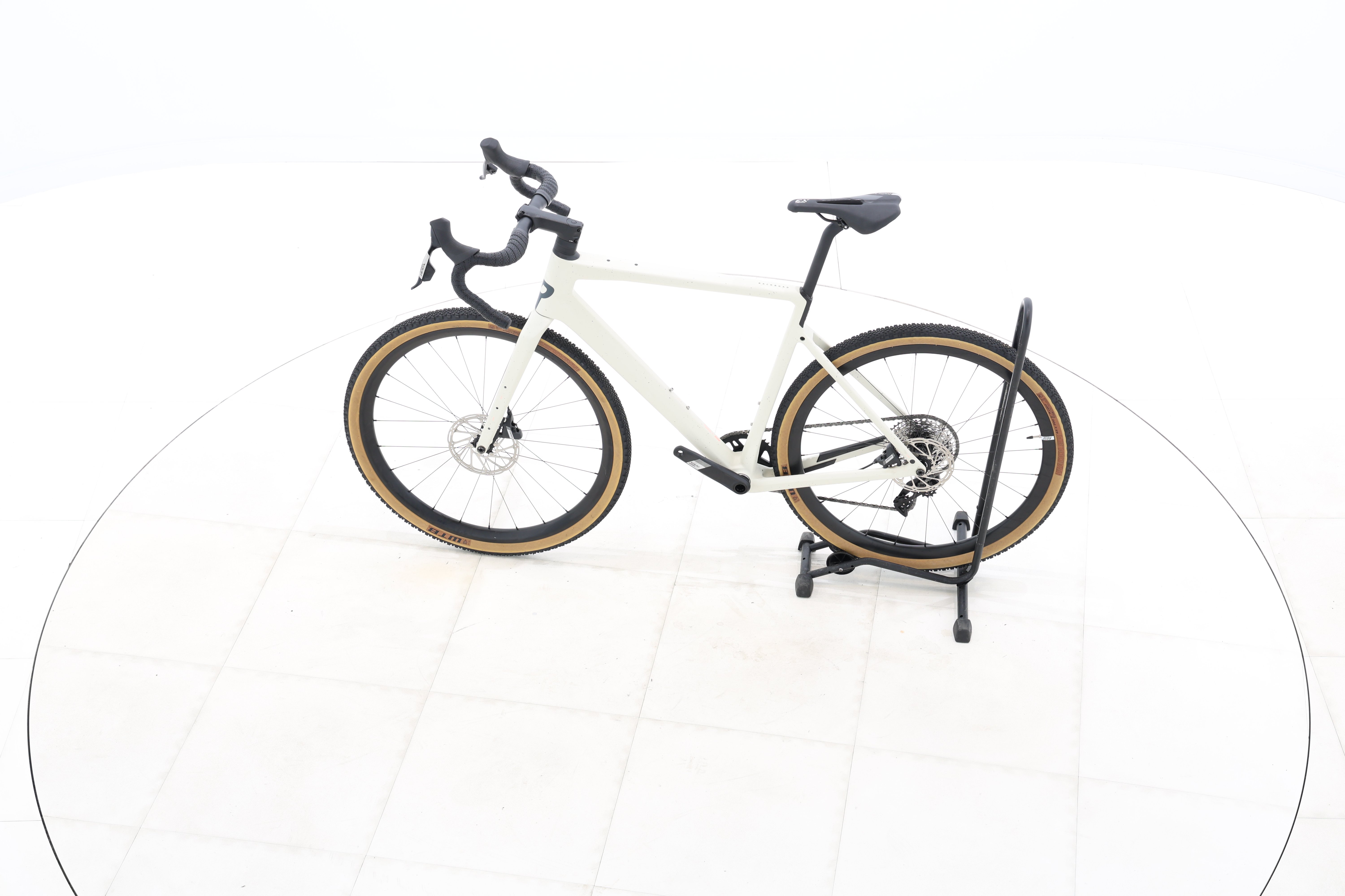 6479b4b4-6d81-4d9a-9e78-d6d61382e934