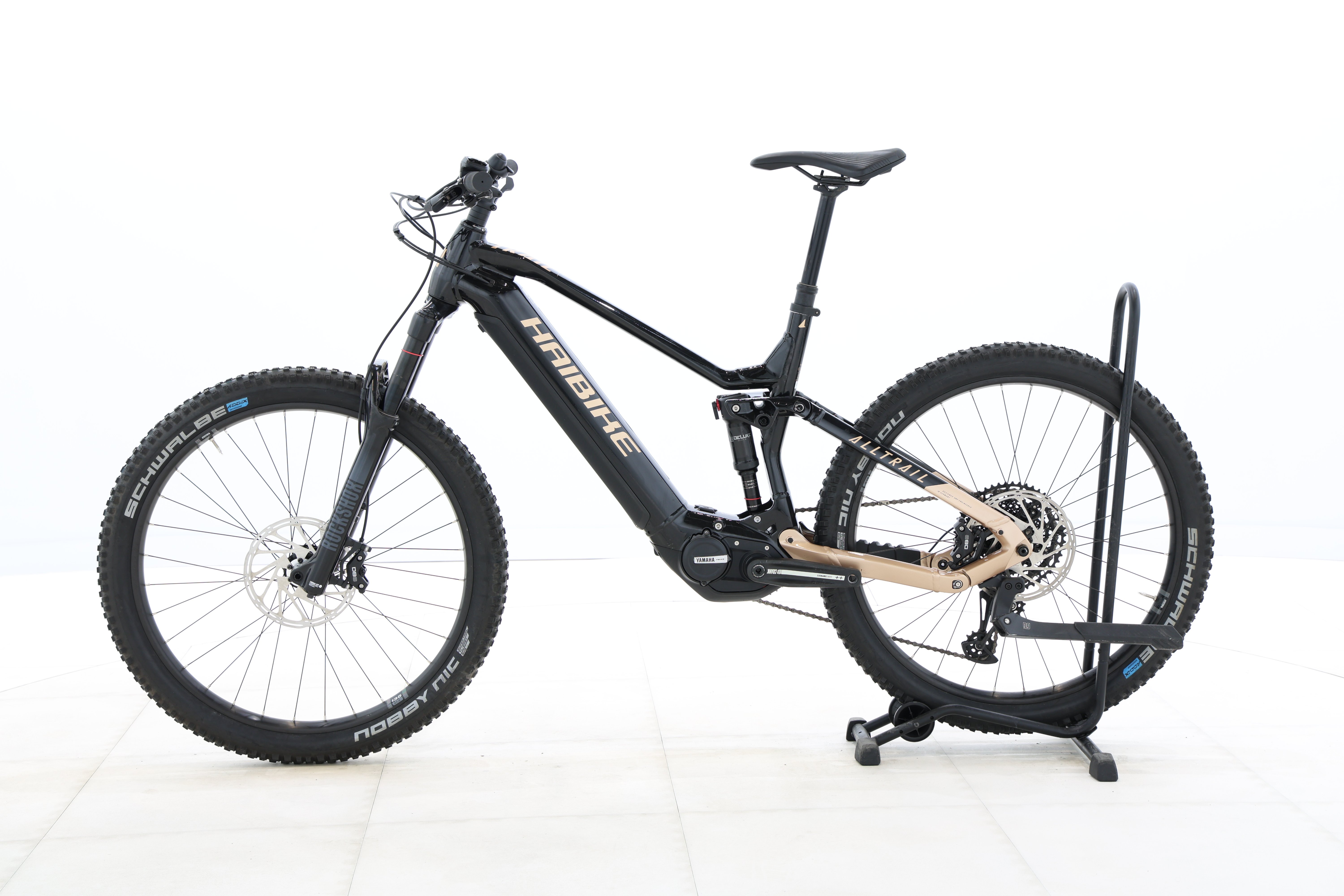 fffd26fa-70aa-4106-8ce0-3178704505cc