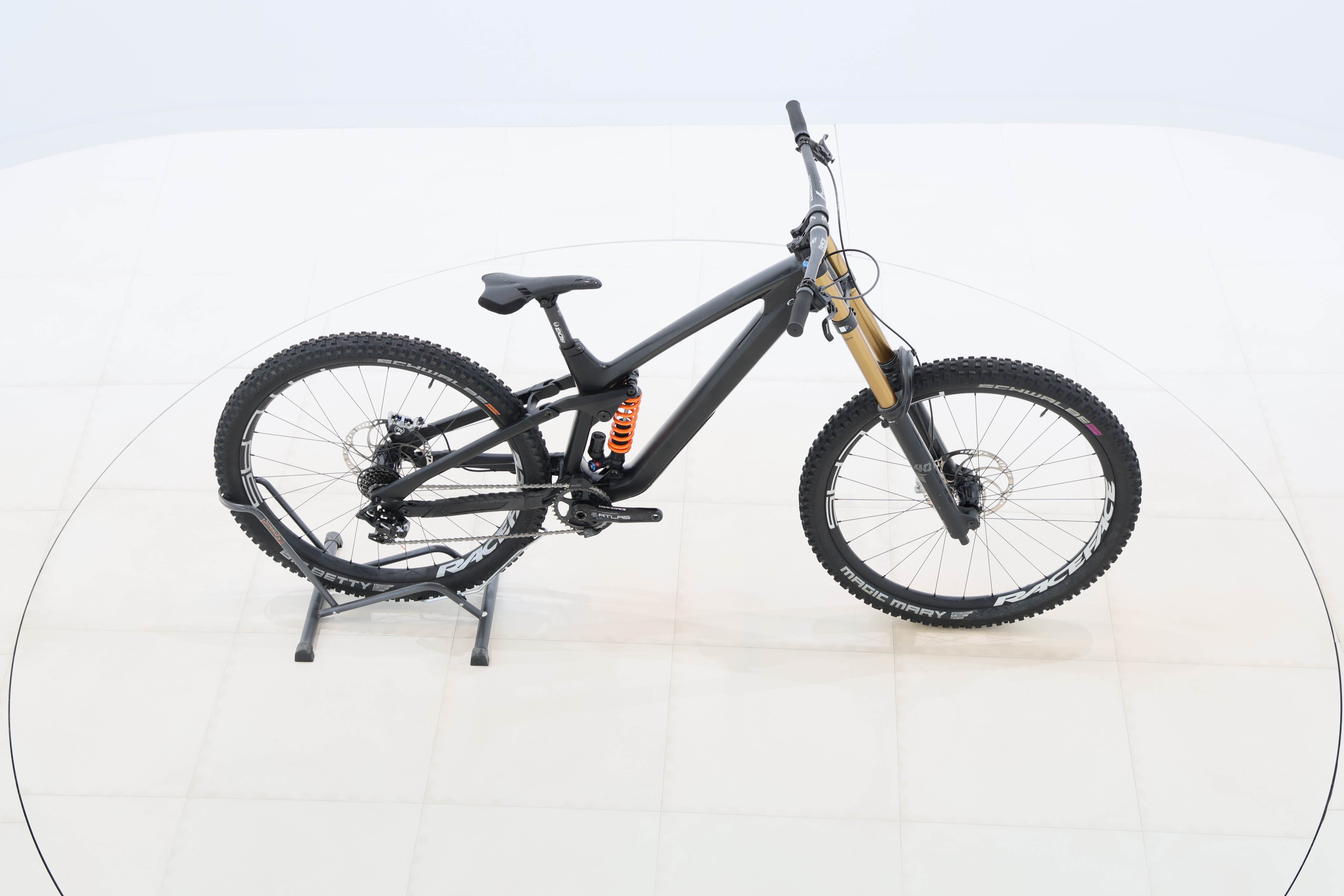 b2f97cfd-7312-45b6-b835-fb643d0e2d08