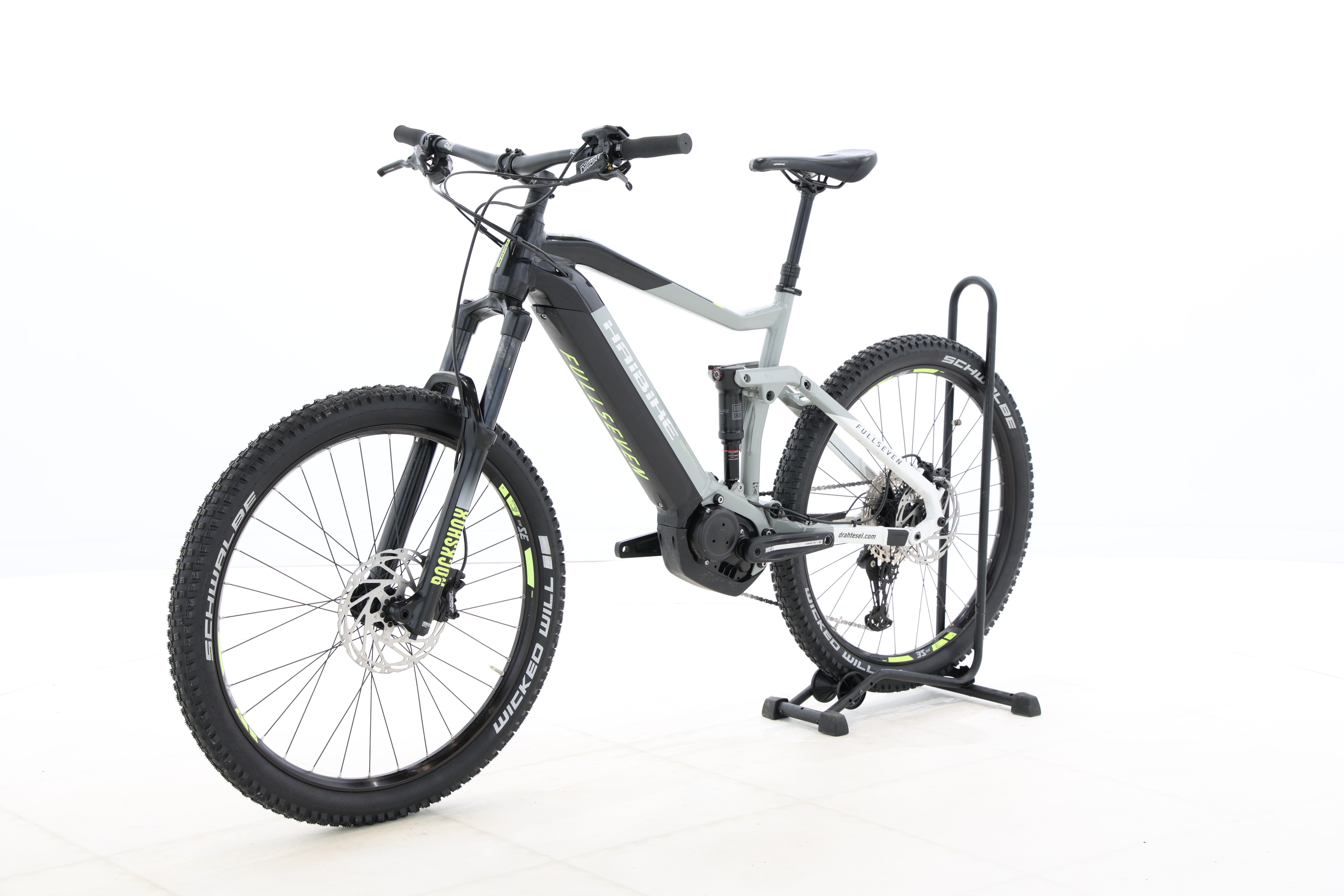 4ce3a4a6-0ab9-40de-8a76-c1470b53eb30