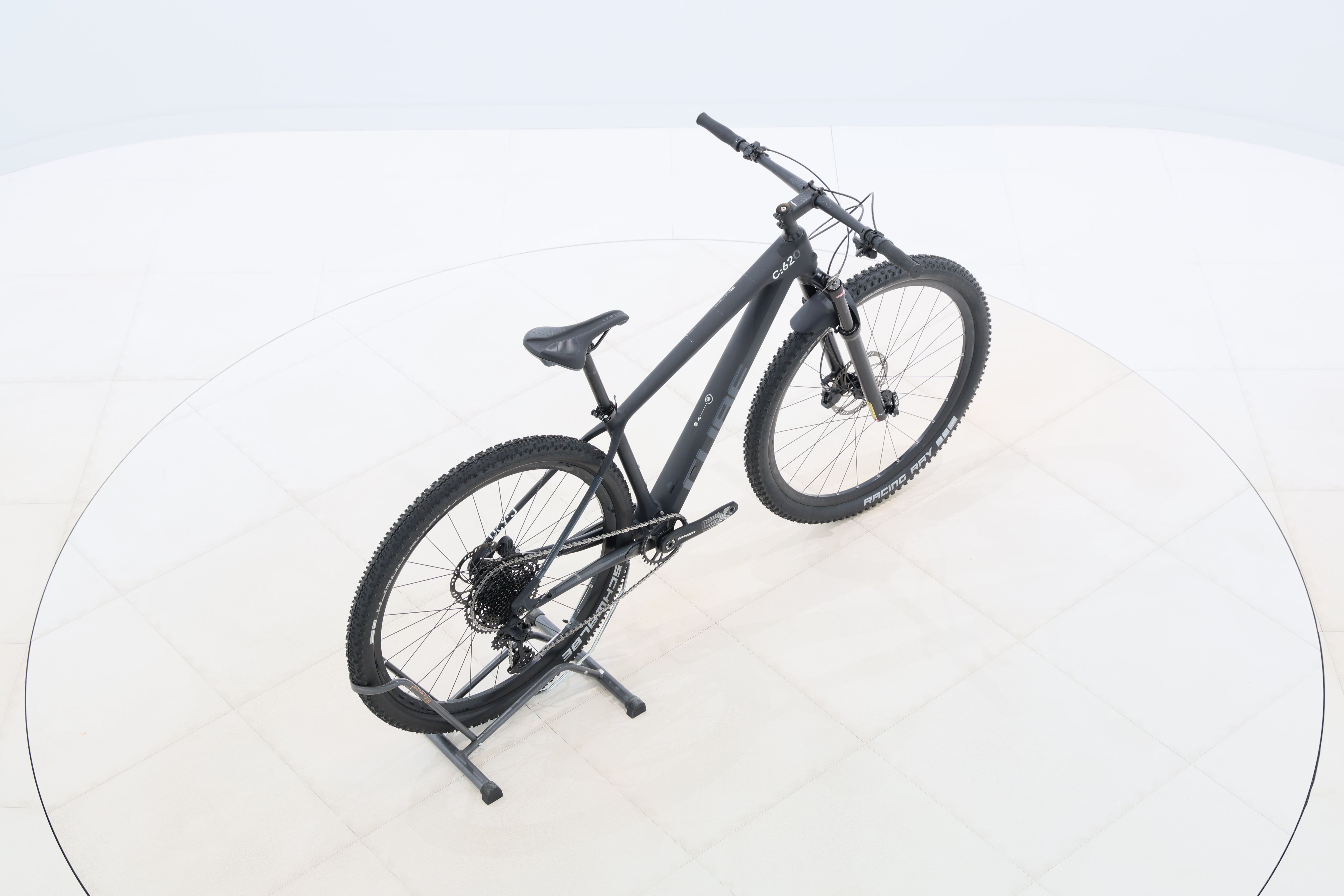 36b52e4e-66d8-43a4-b96b-fd6b24946768