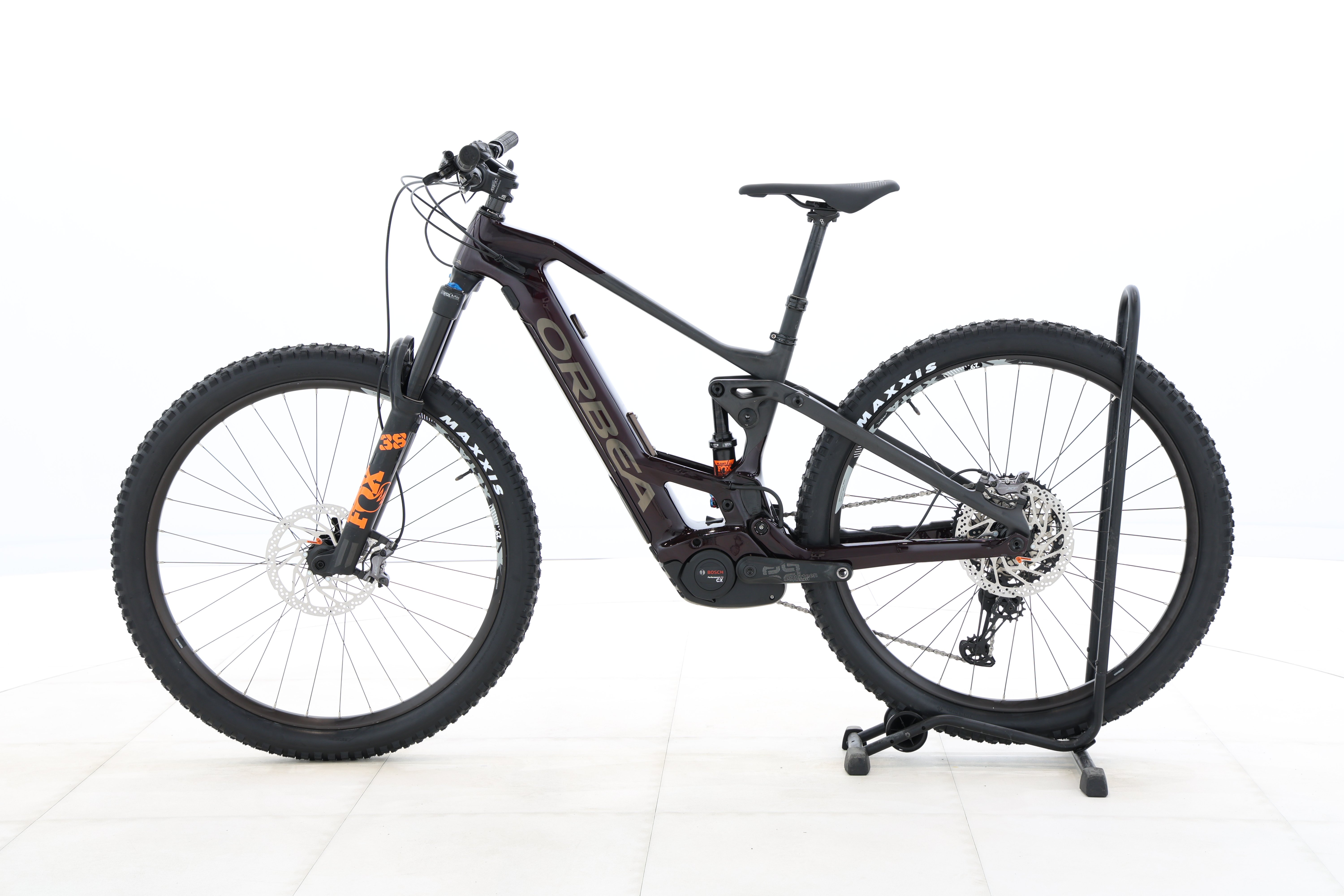 d02ca138-9b56-4e5c-a4ee-abd95f5c902b