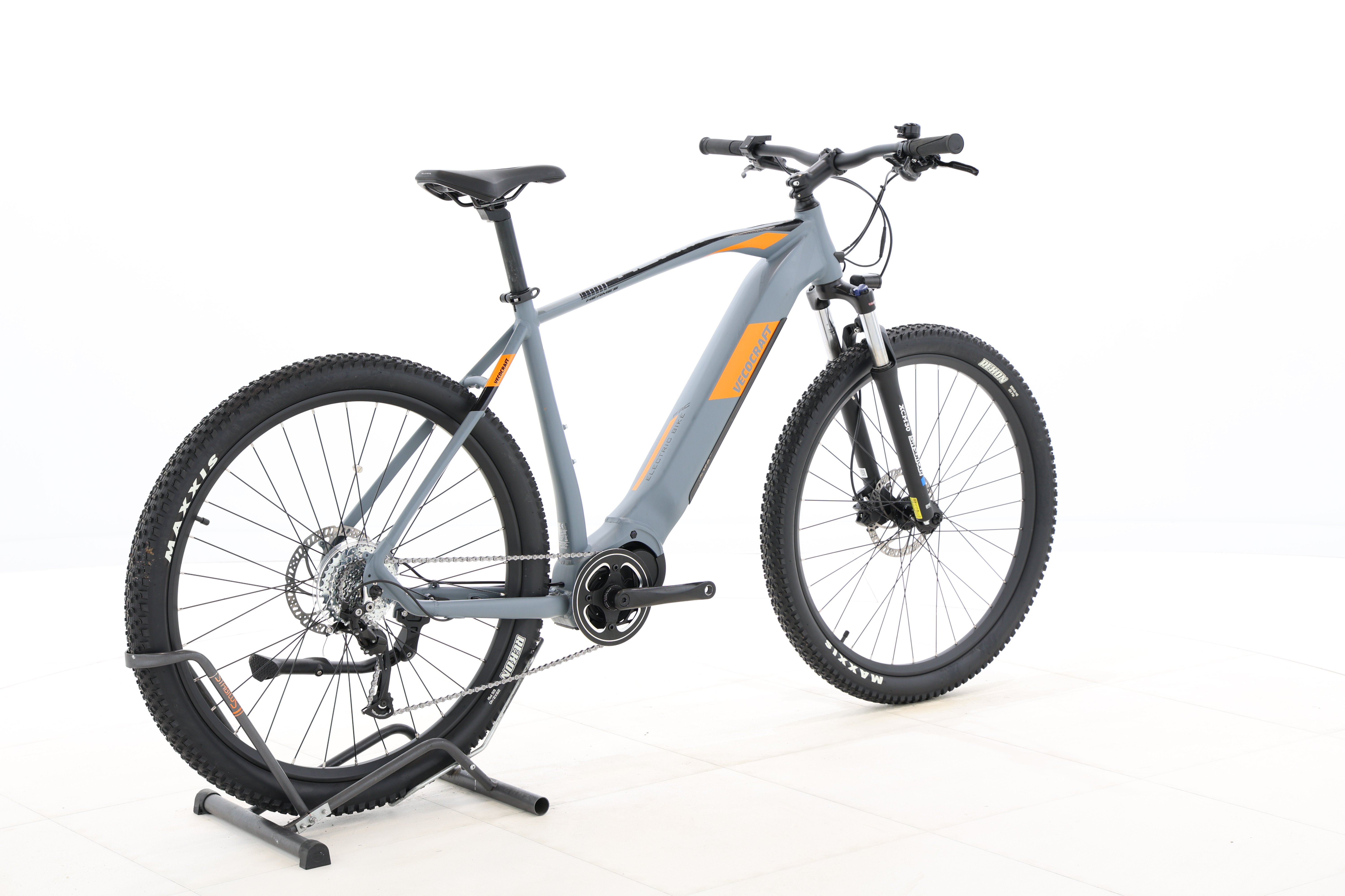 c41d3a90-d379-4f6e-9646-ef79e44b5816