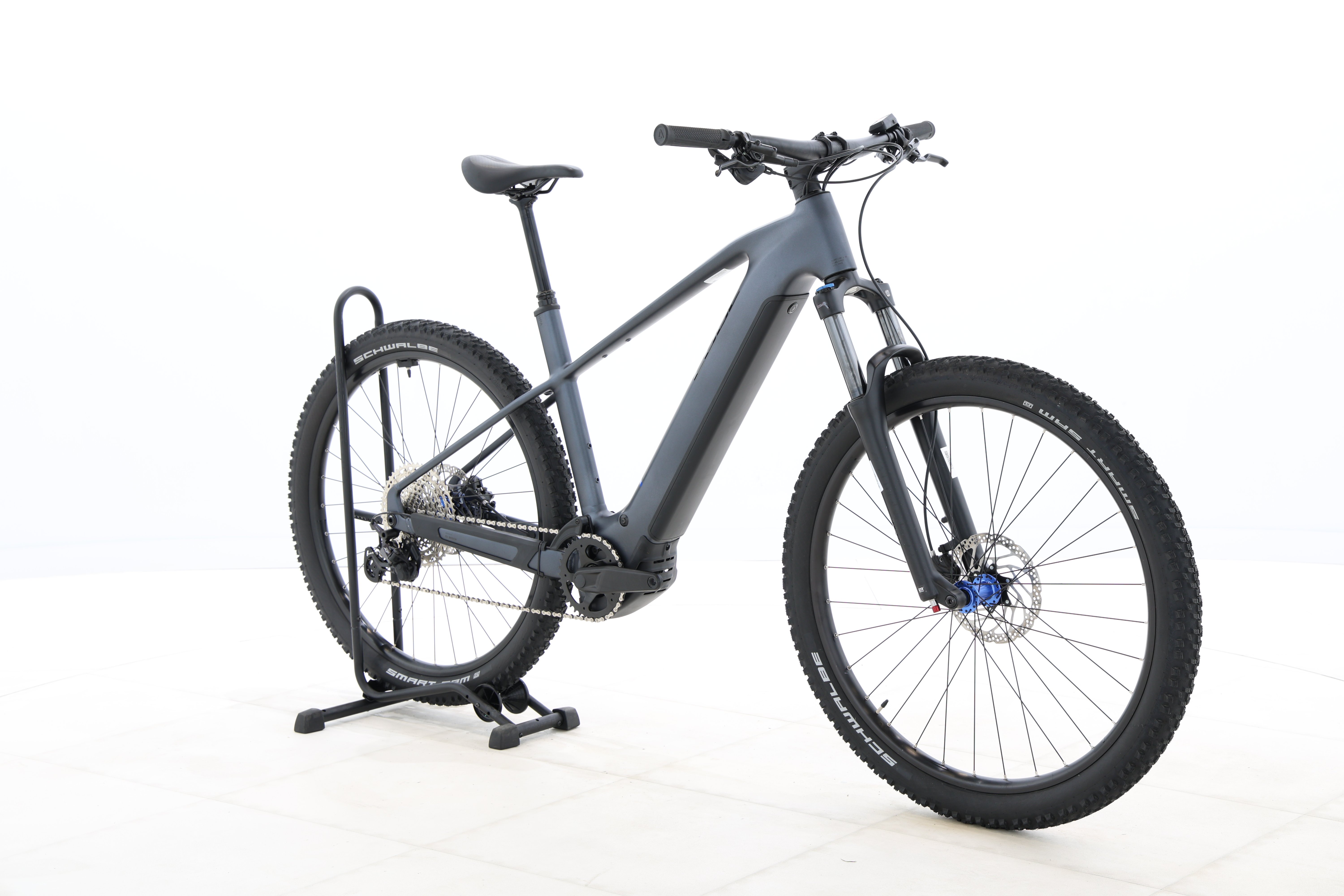 e4018b08-bb7d-4acb-afac-f0aec8253619