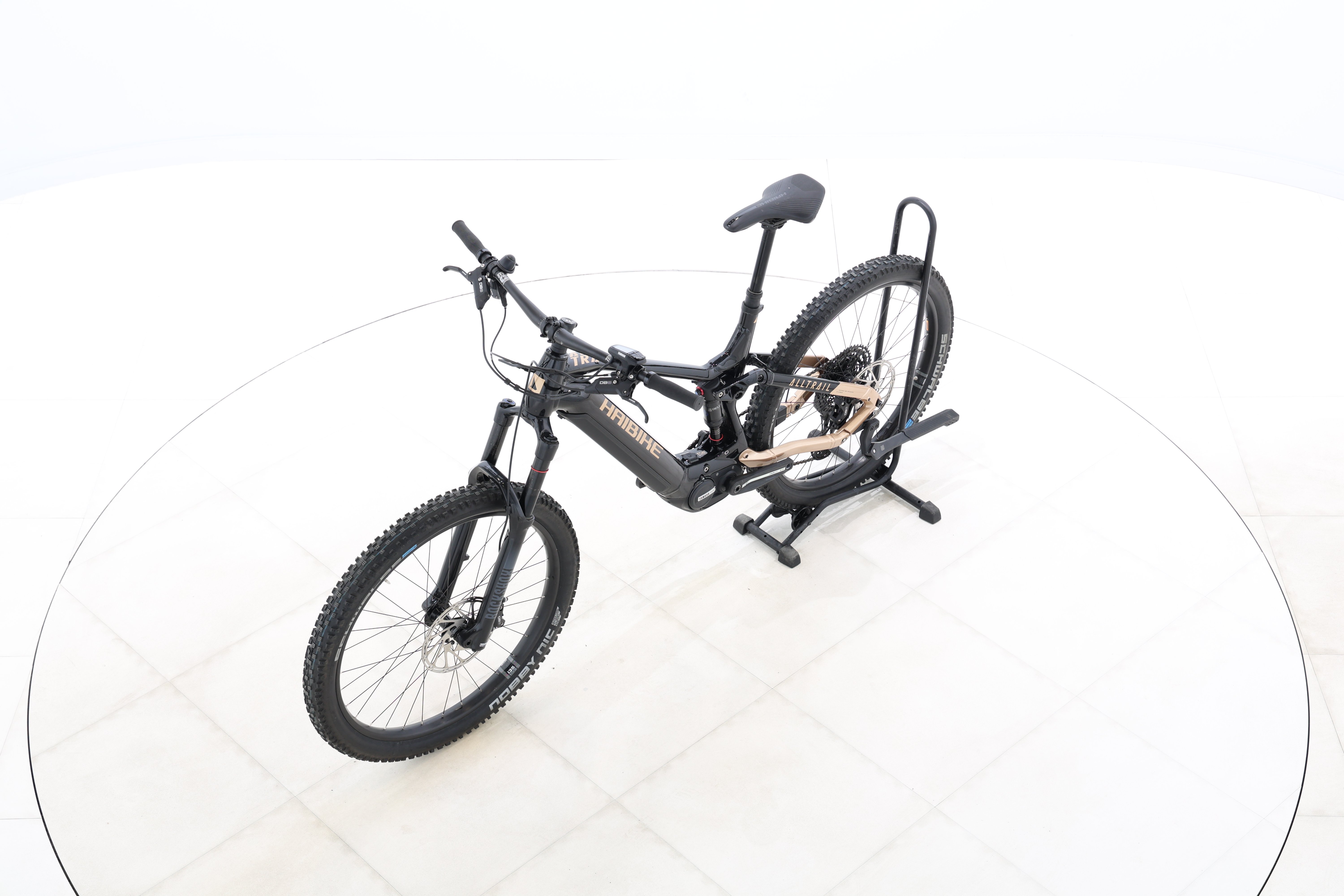 fffd26fa-70aa-4106-8ce0-3178704505cc