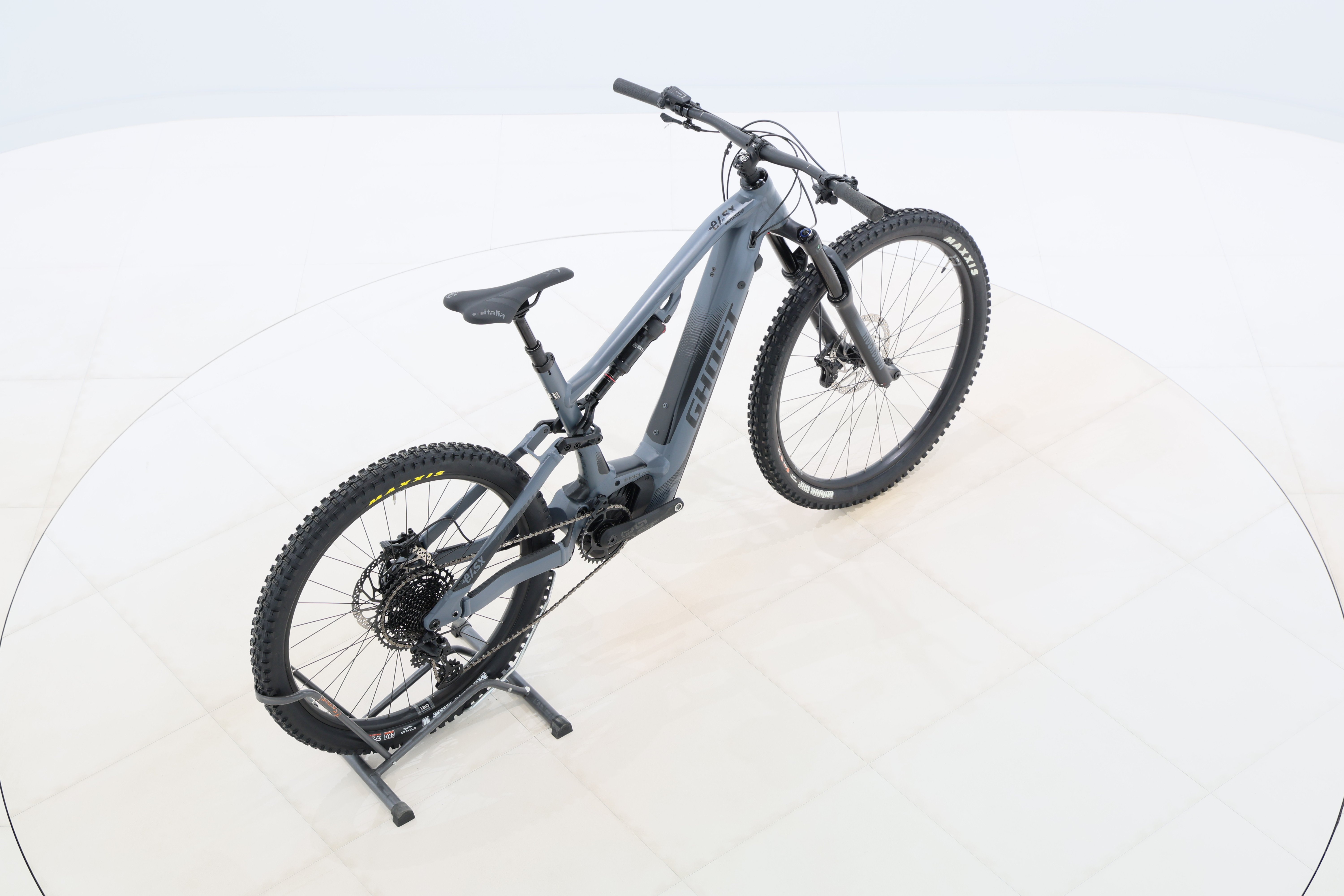 51e8dc42-9d0a-4d9c-8639-1dab827b3edc