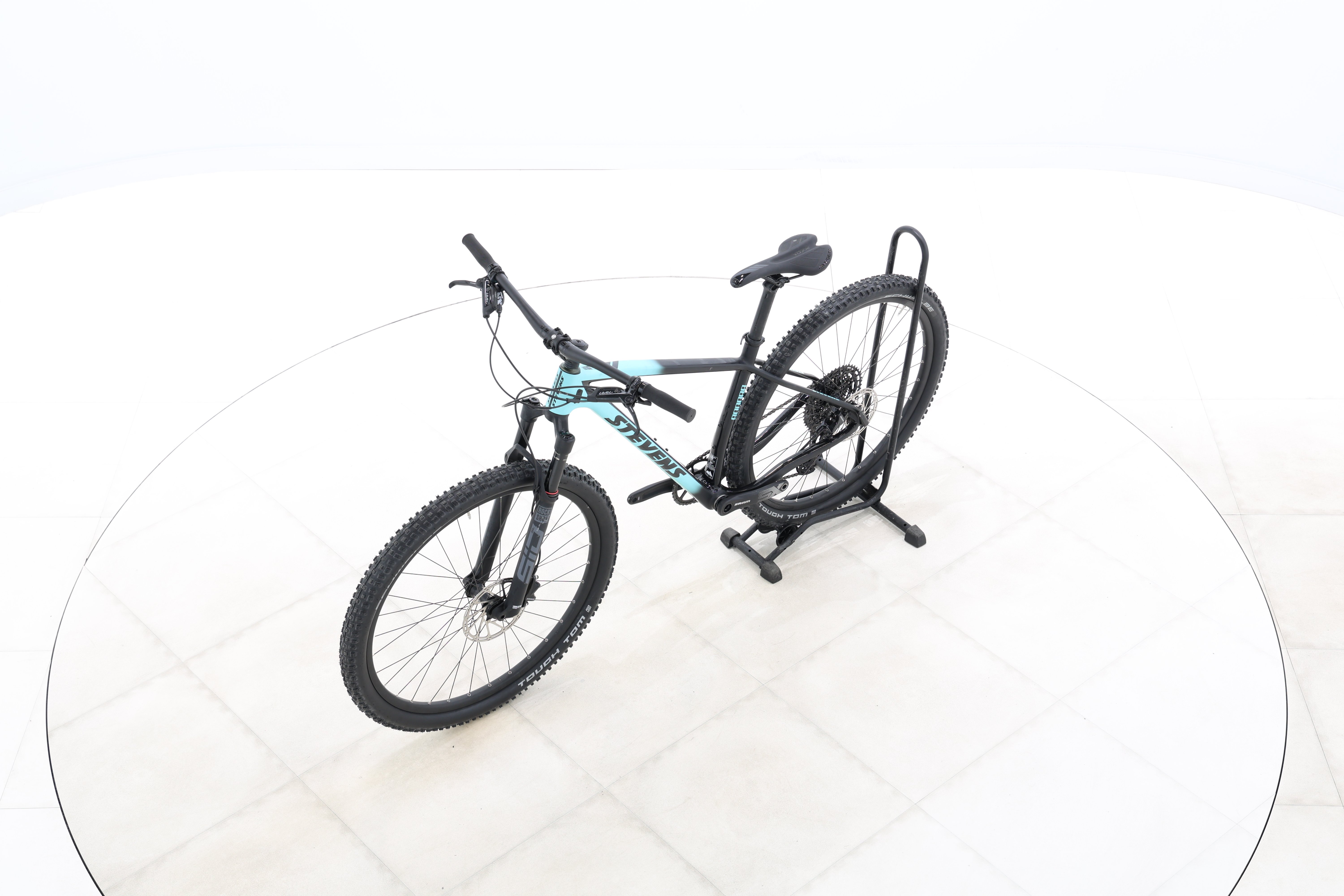995ab307-86ef-409d-a89f-60d94eb7efe1