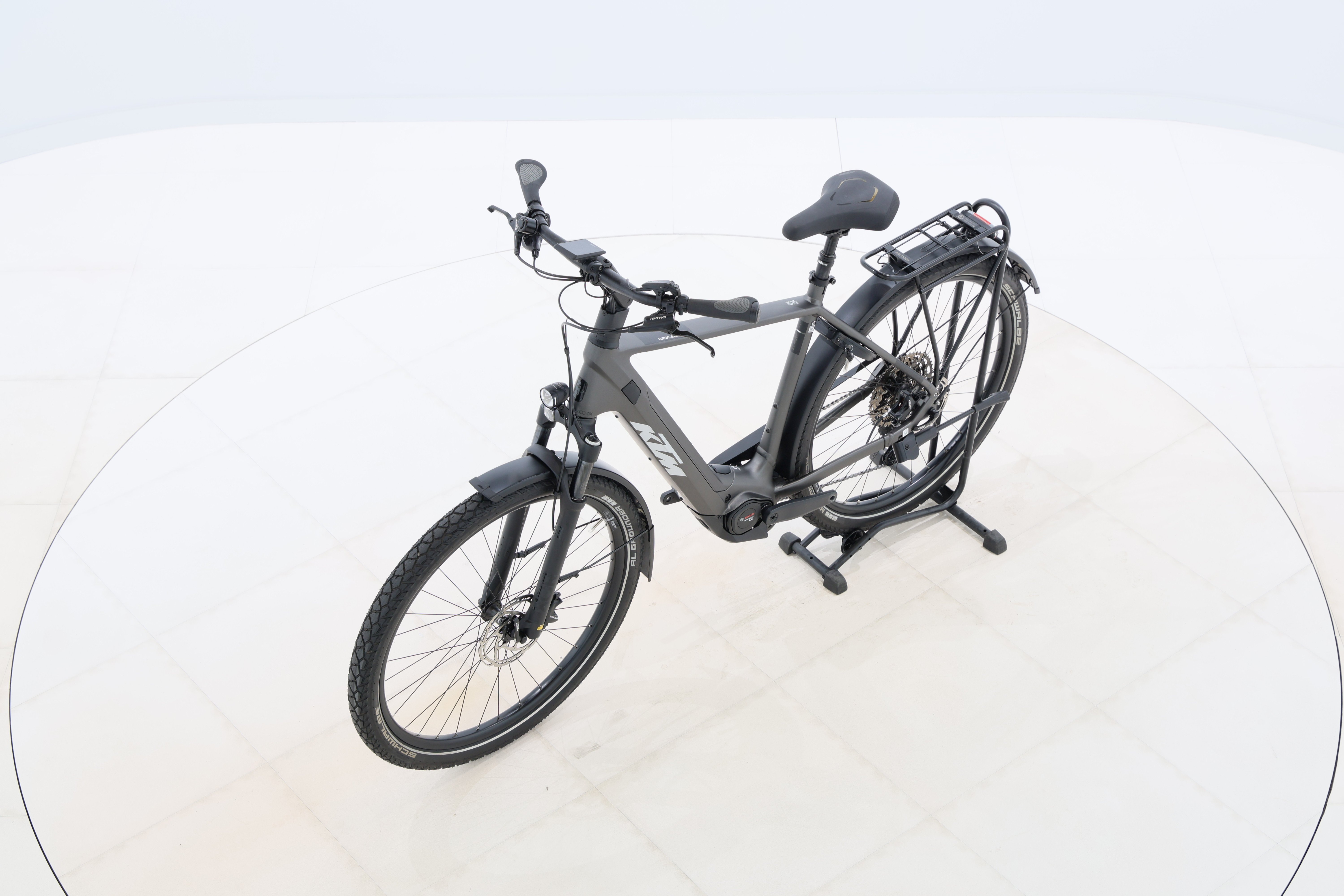 04fb9e80-6faa-439f-9d83-957160cd32e0