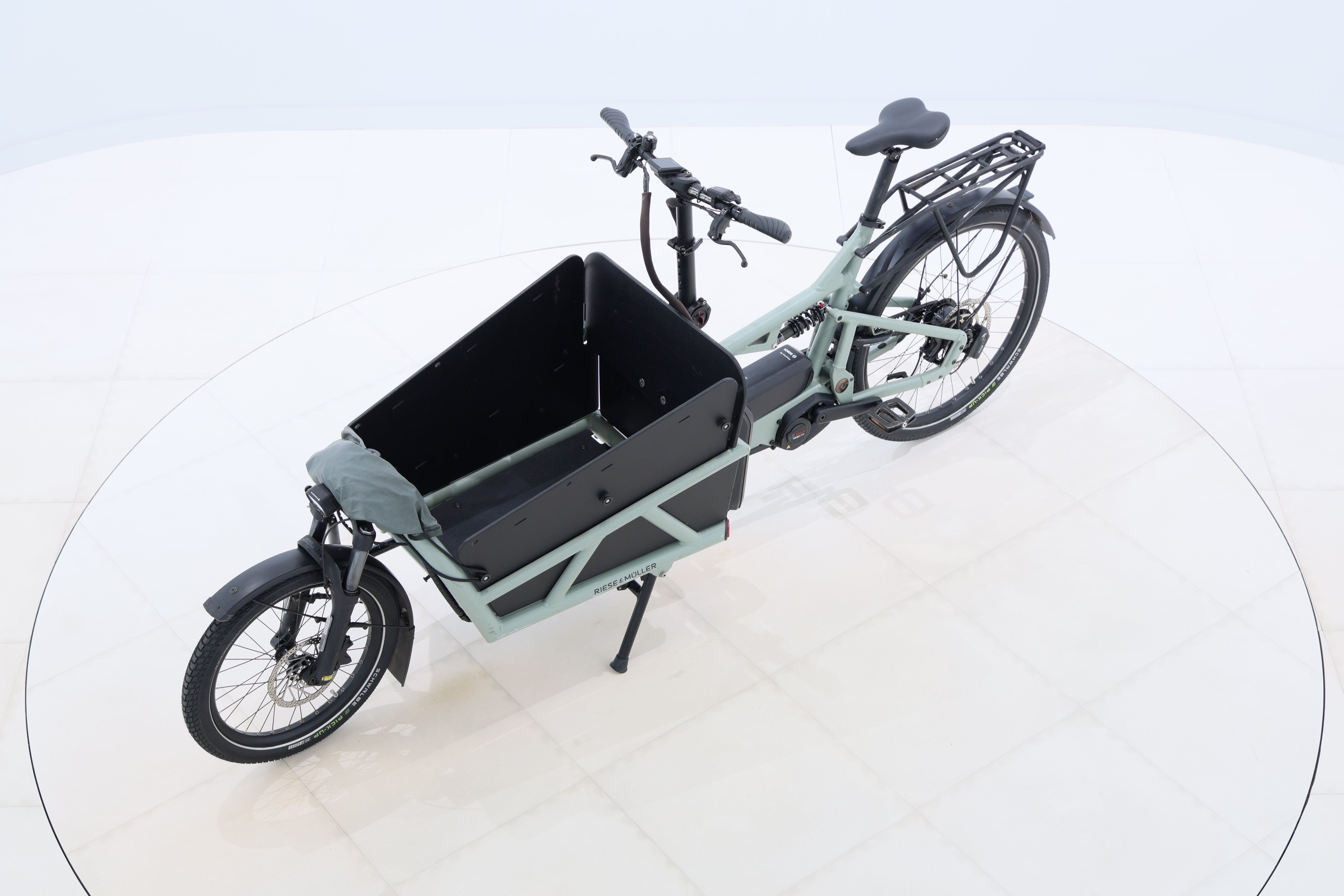 9f7b78bc-dcf4-47dc-9c2c-b207f5d46775