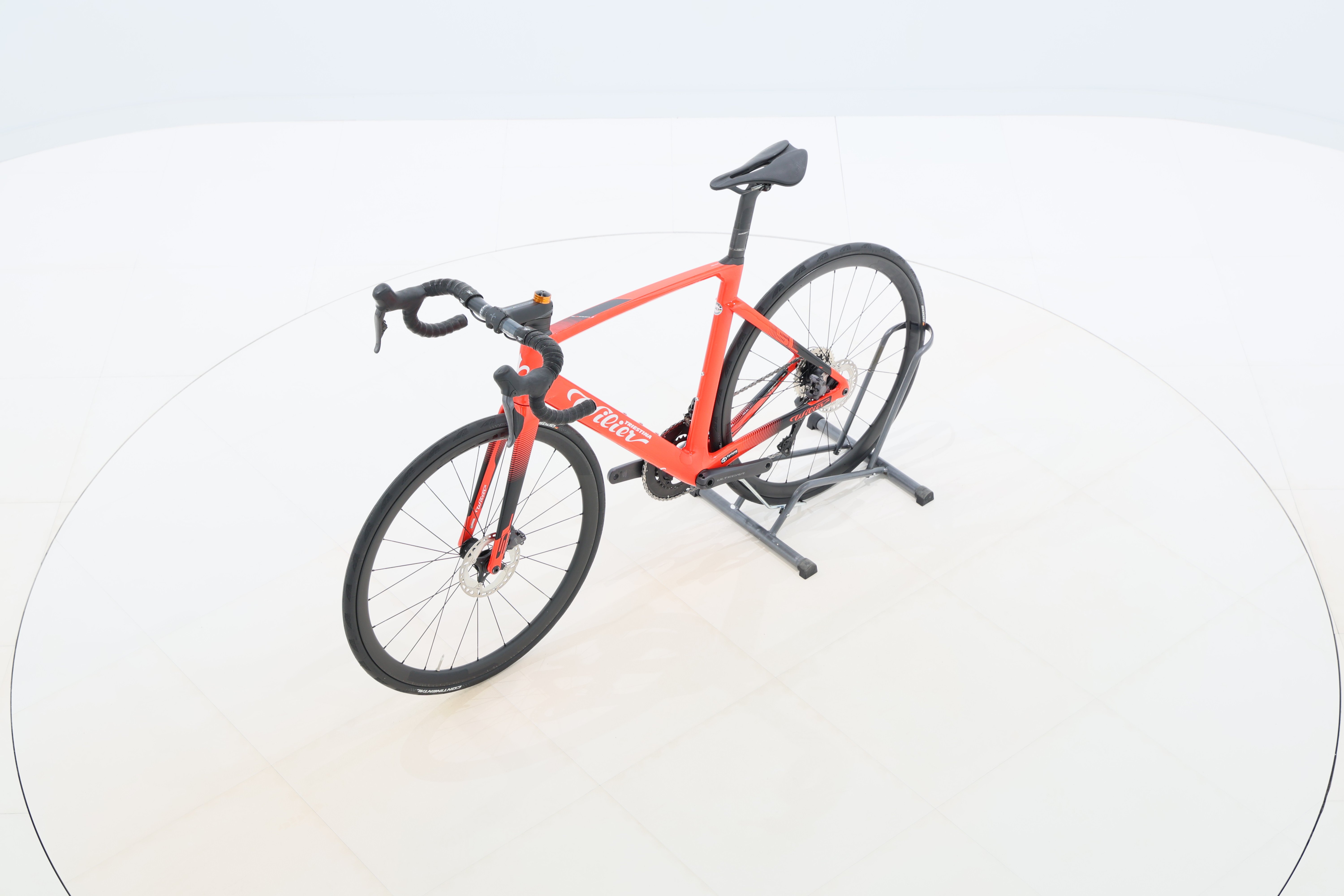 a77e5ea9-a2fb-47a0-aff3-43d0f44e8e18