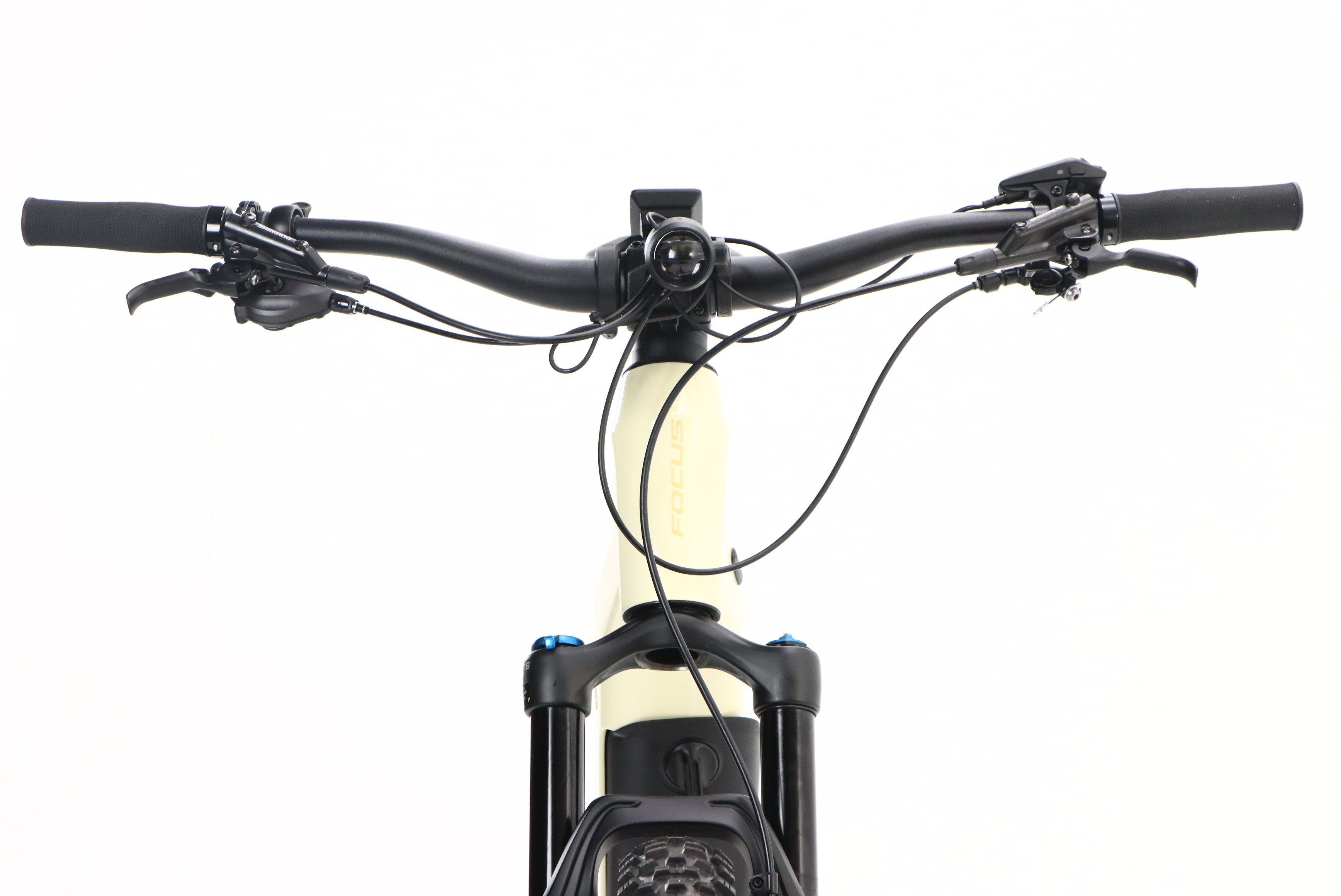 8e333adb-6f7a-469b-952e-ab5116339d8d