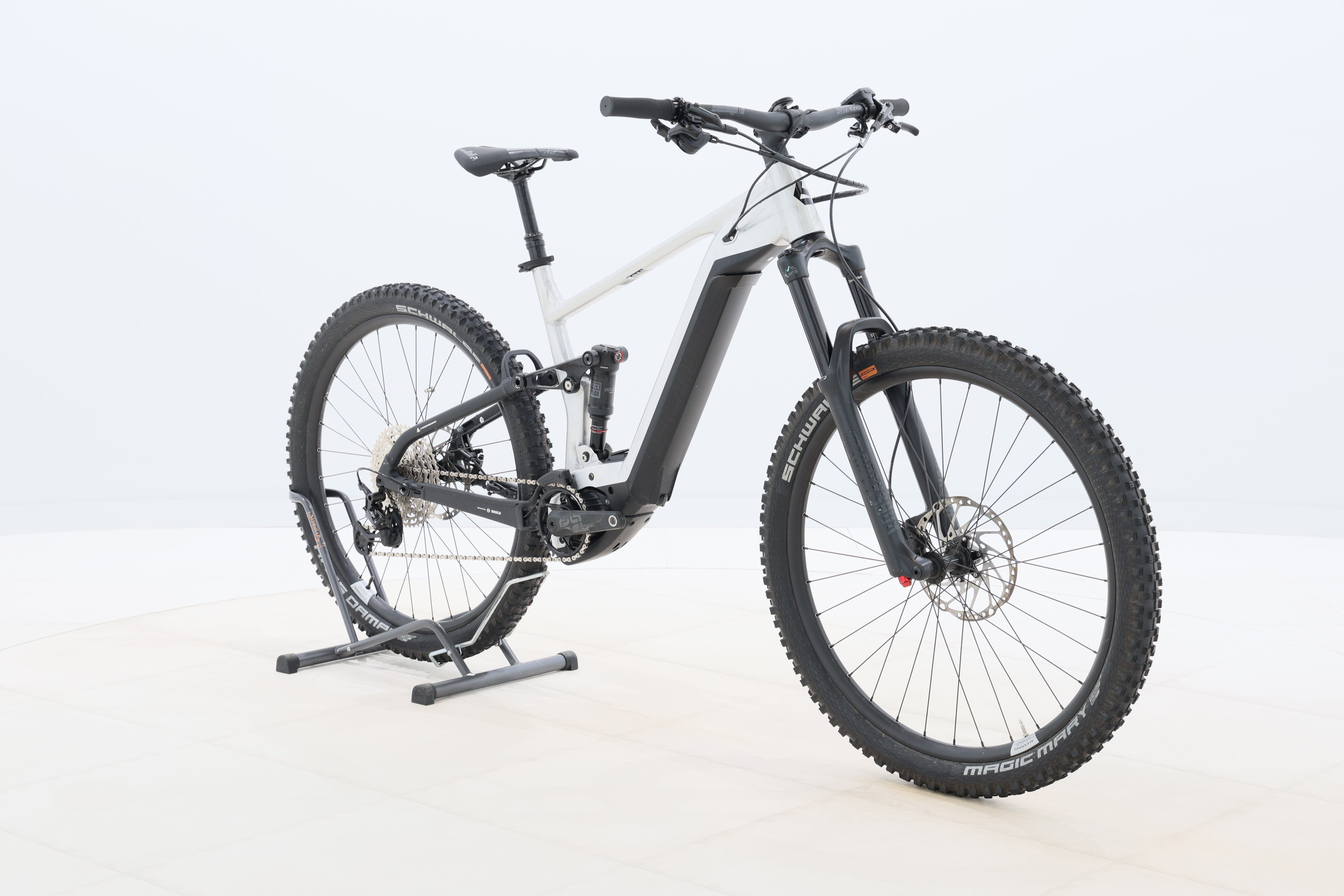 21360c78-3fd6-4cfd-8f7b-2ca5f525f9d2