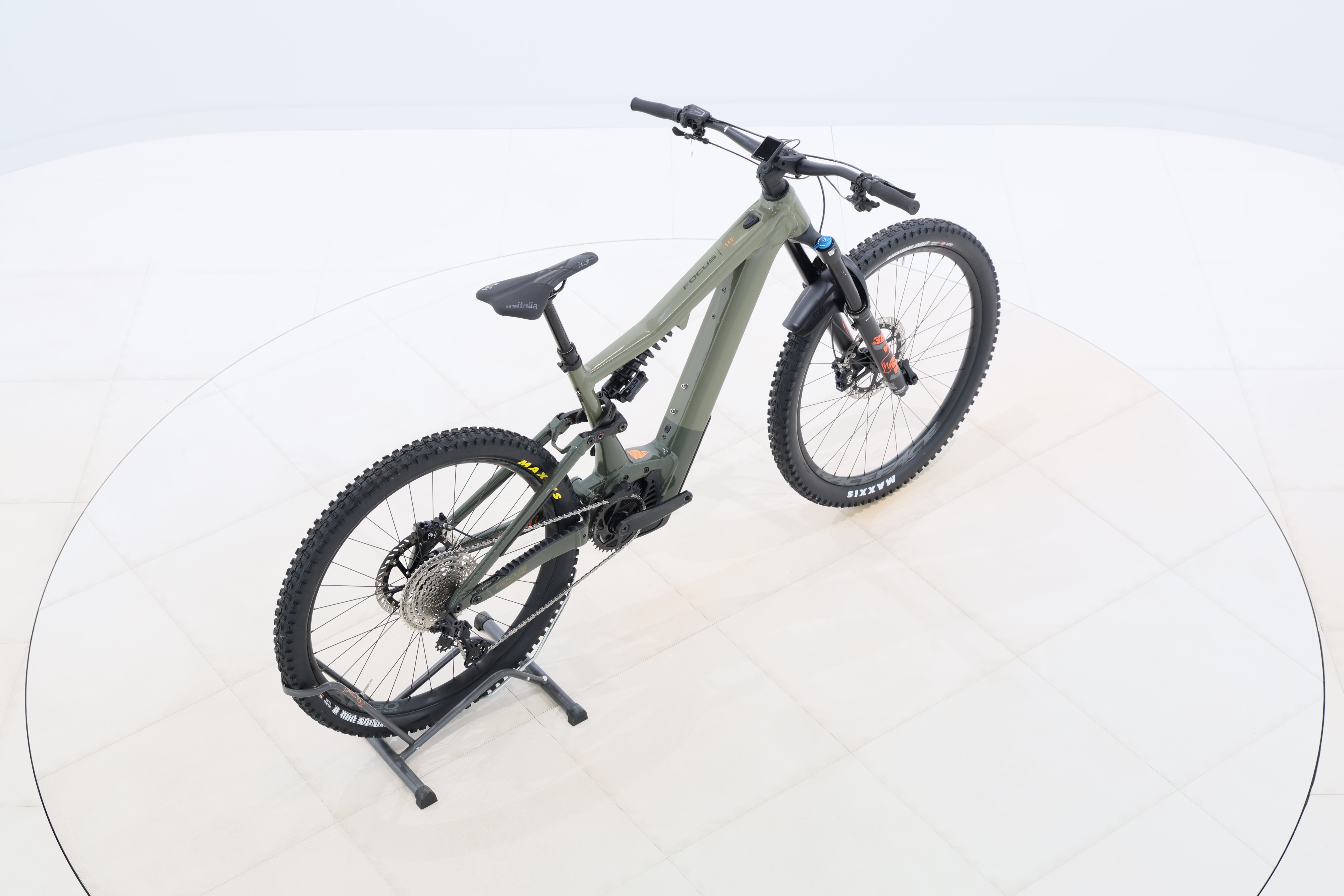 e222e97e-364e-4af0-8c21-33564a1d07f6