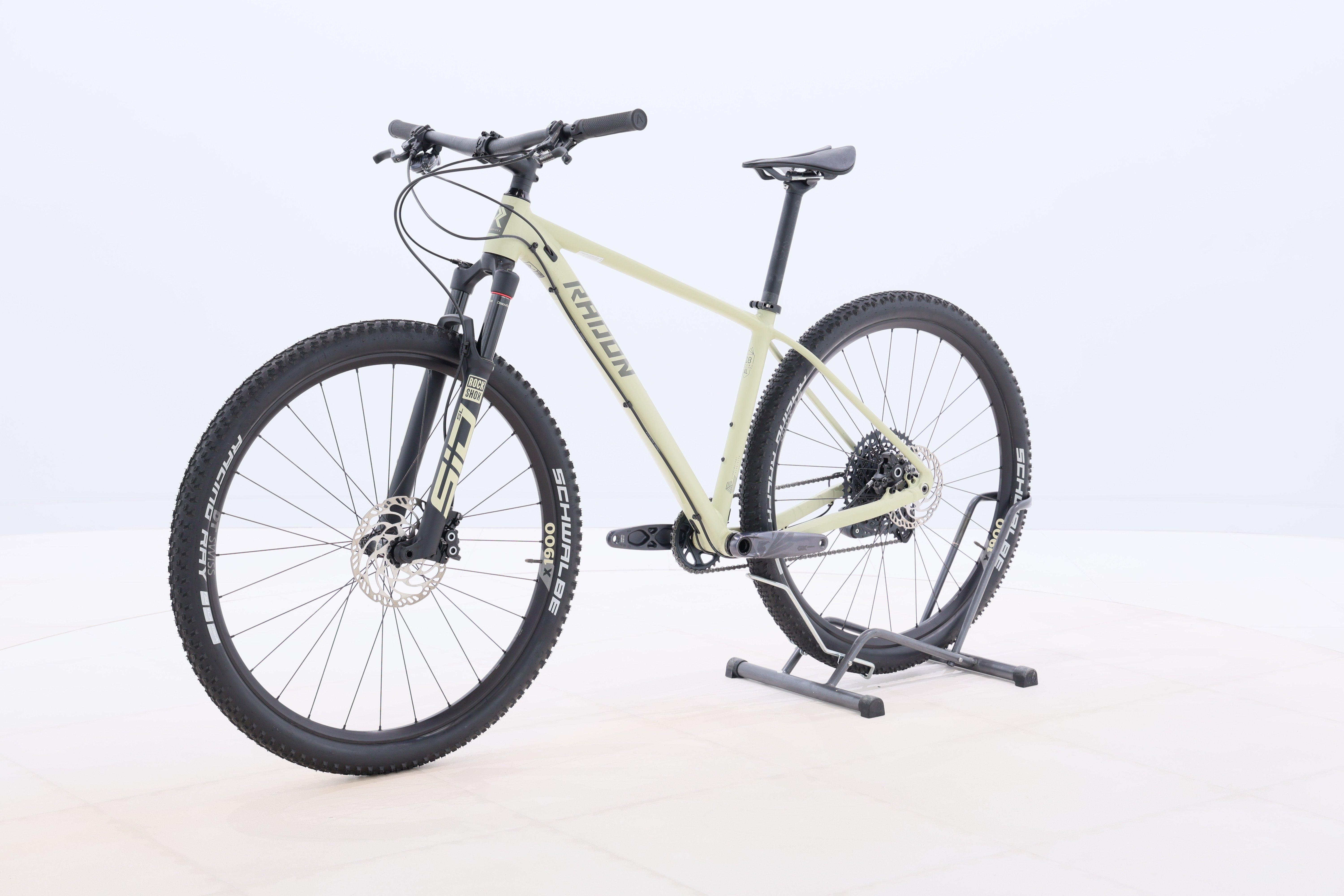 a74ec87e-1636-4c59-87eb-57d24f374d5a