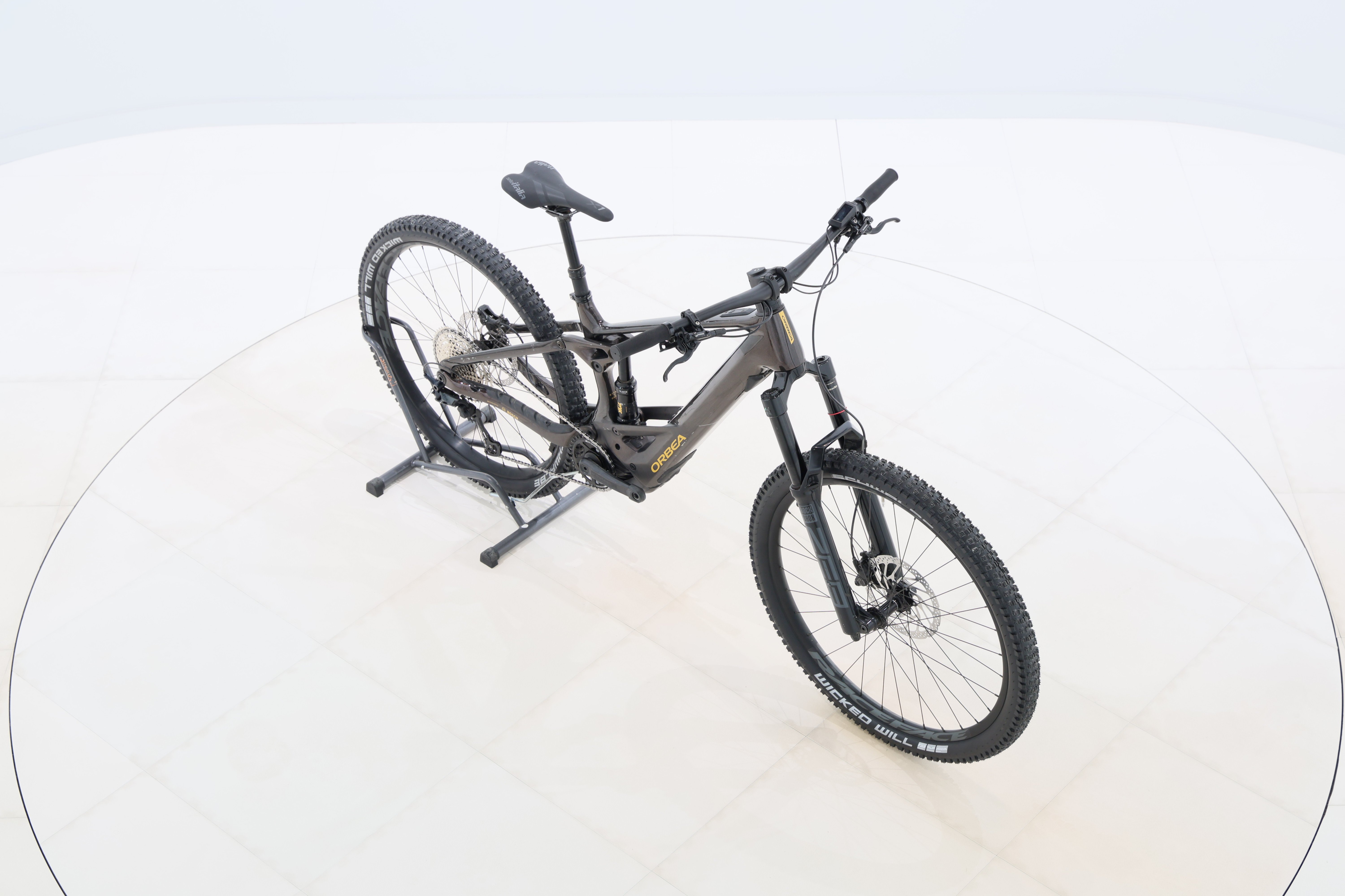 85fdd854-5b8e-4e33-b7e1-c86aacfb8e85