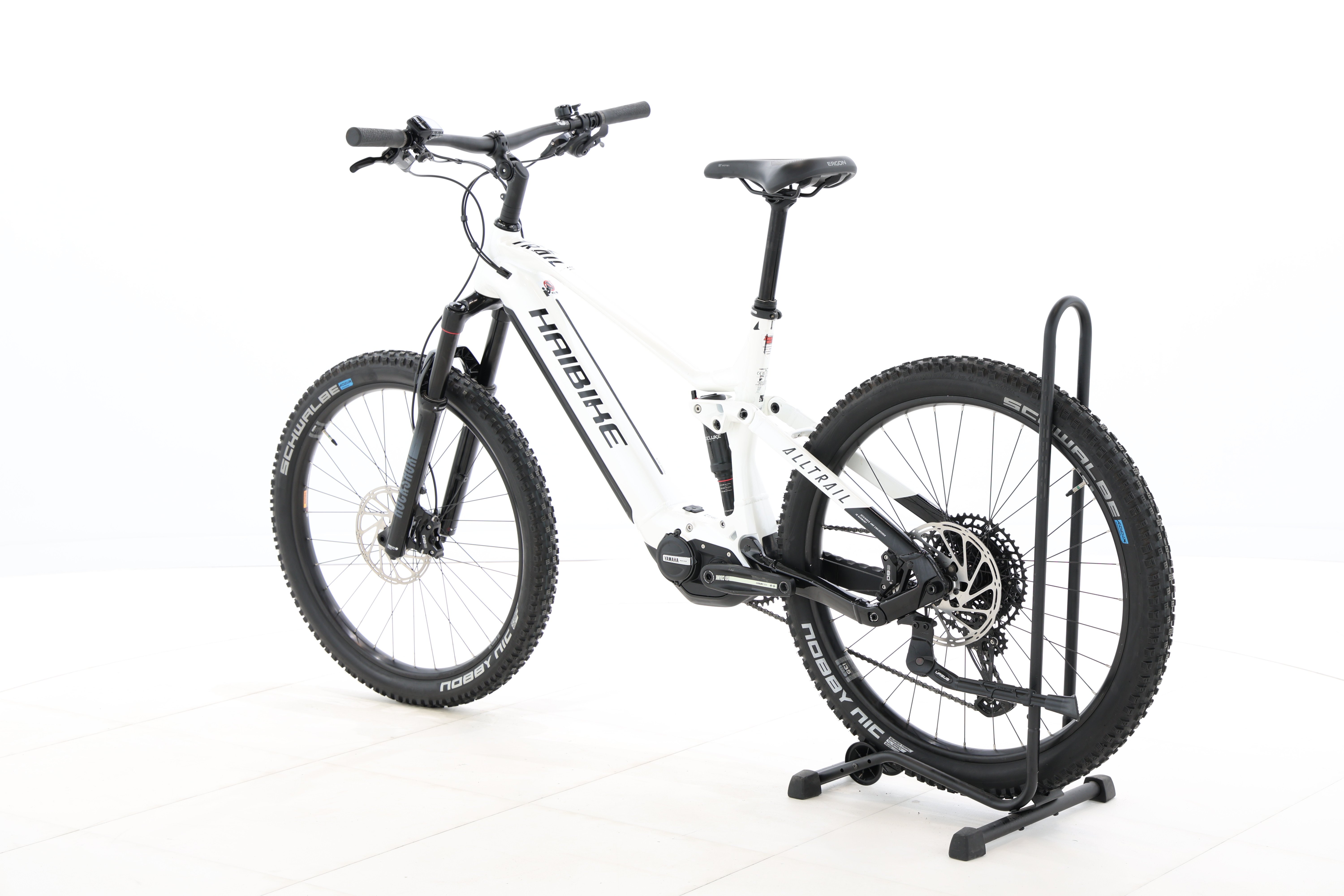 5f5675ca-d93c-4e4d-9ef5-3750b57725a0