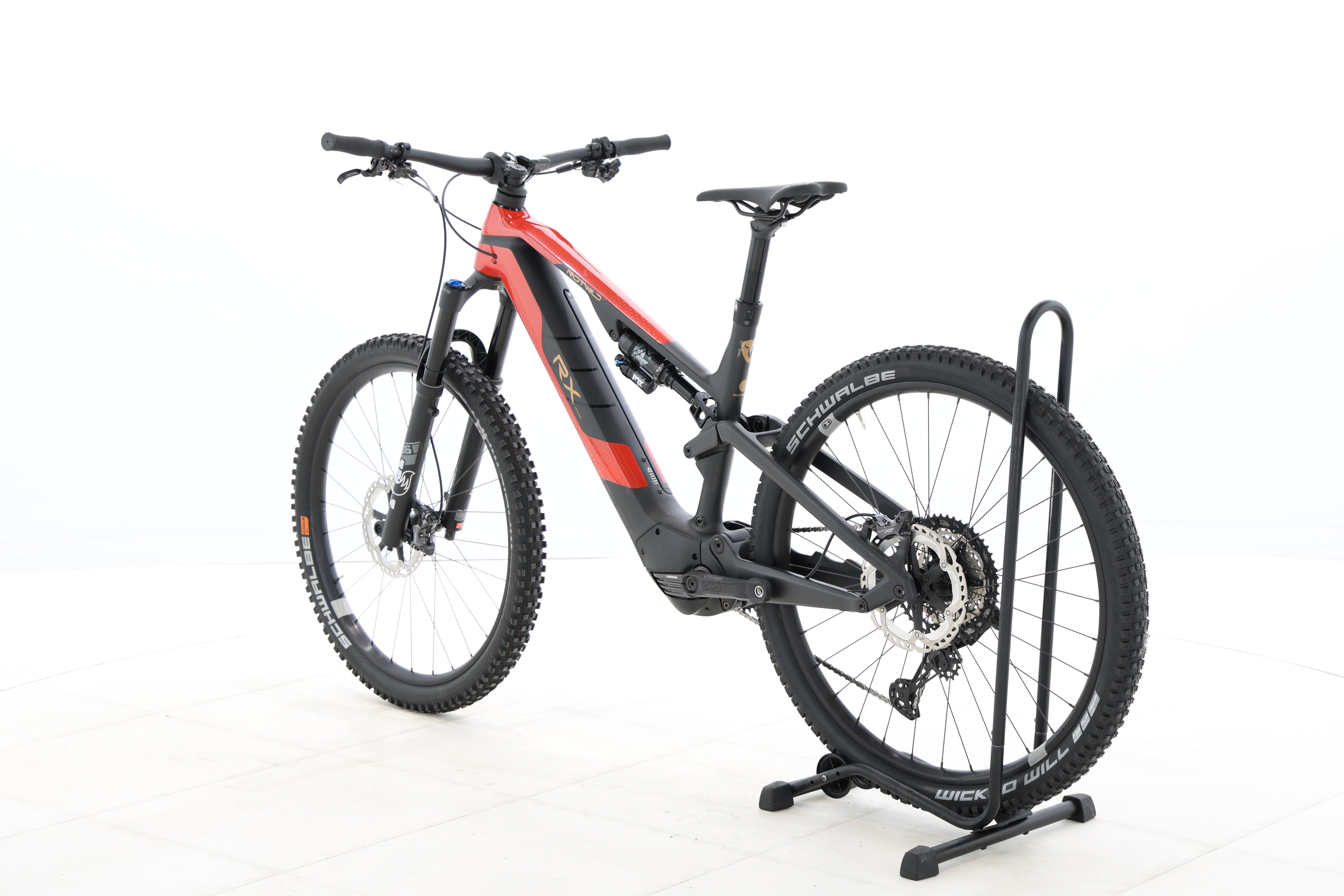 40d8ec3c-107e-49d0-bf5c-da0b6b81912a