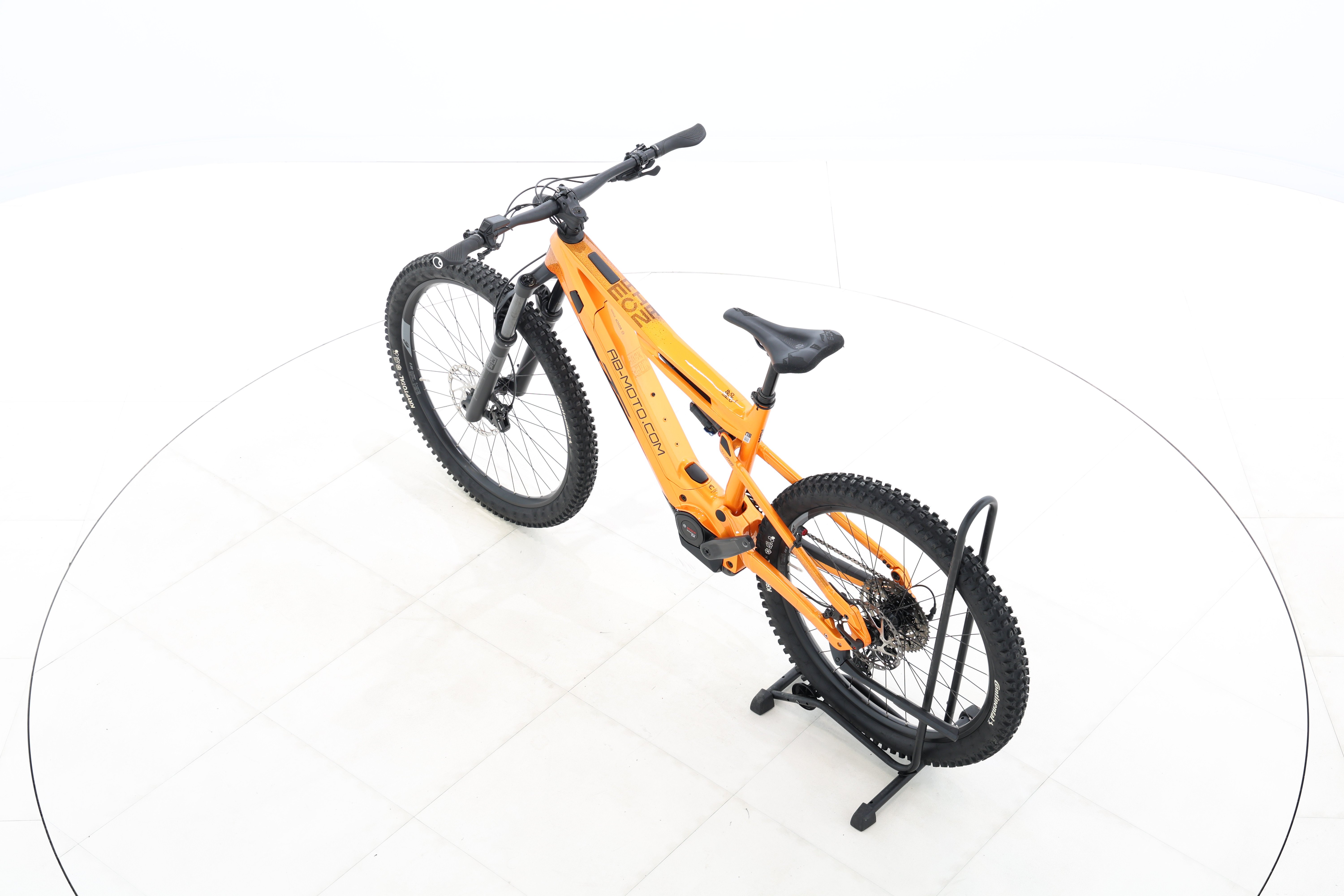 9b5a18e3-c366-4a01-af95-49a2770629d4