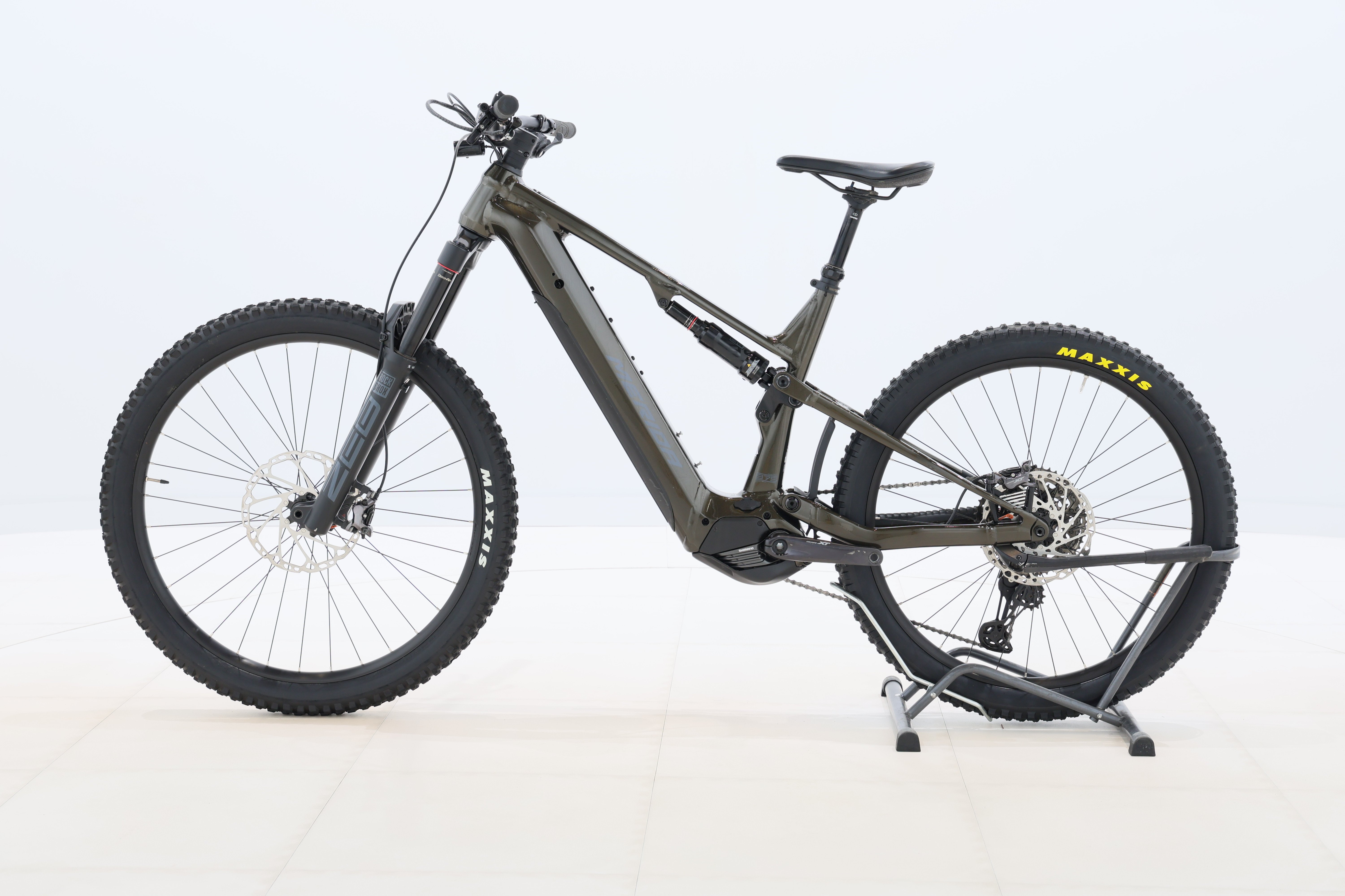 3d2ad03c-0517-4f2e-be9e-82046b81f9d1